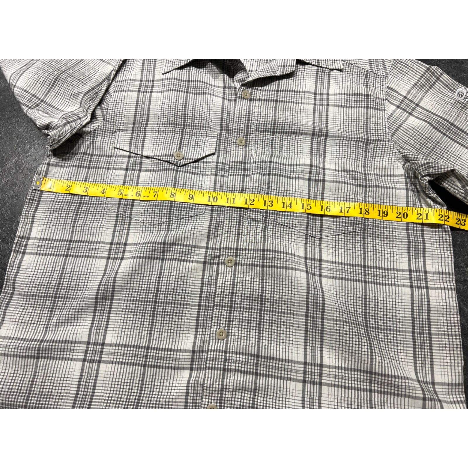 Mountain Hardwear Mountain Hardwear Men's Long Sleeve Button Up Shirt Medium Gray Striped Casual Clothing Size US M / EU 48-50 / 2 - 7 Thumbnail