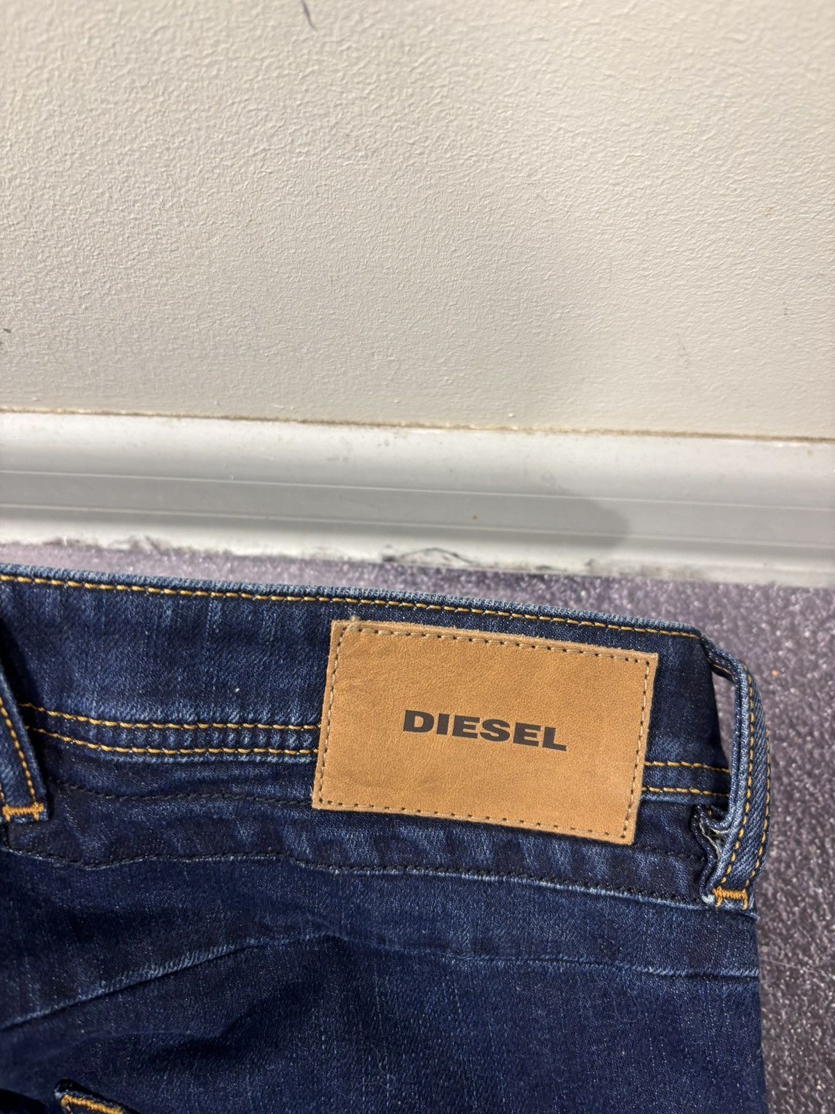 Diesel Diesel Belther NWT Men’s Regular Slim Tapered Denim Jeans Size US 29 - 18 Thumbnail