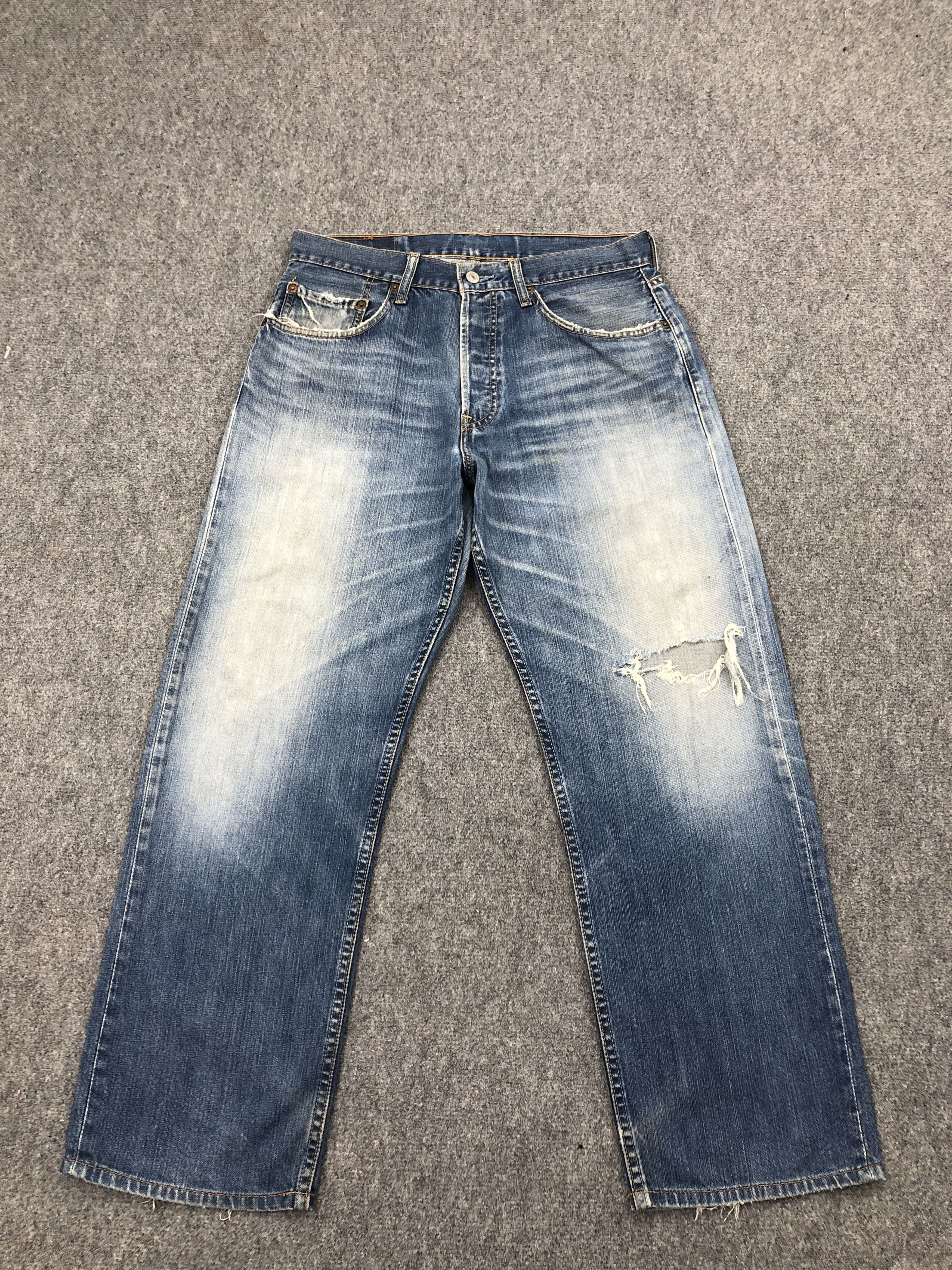 image of Levis x Vintage Distressed Vintage Levi's 501 Stone Washed Jeans in Blue Denim, Men's (Size 31)