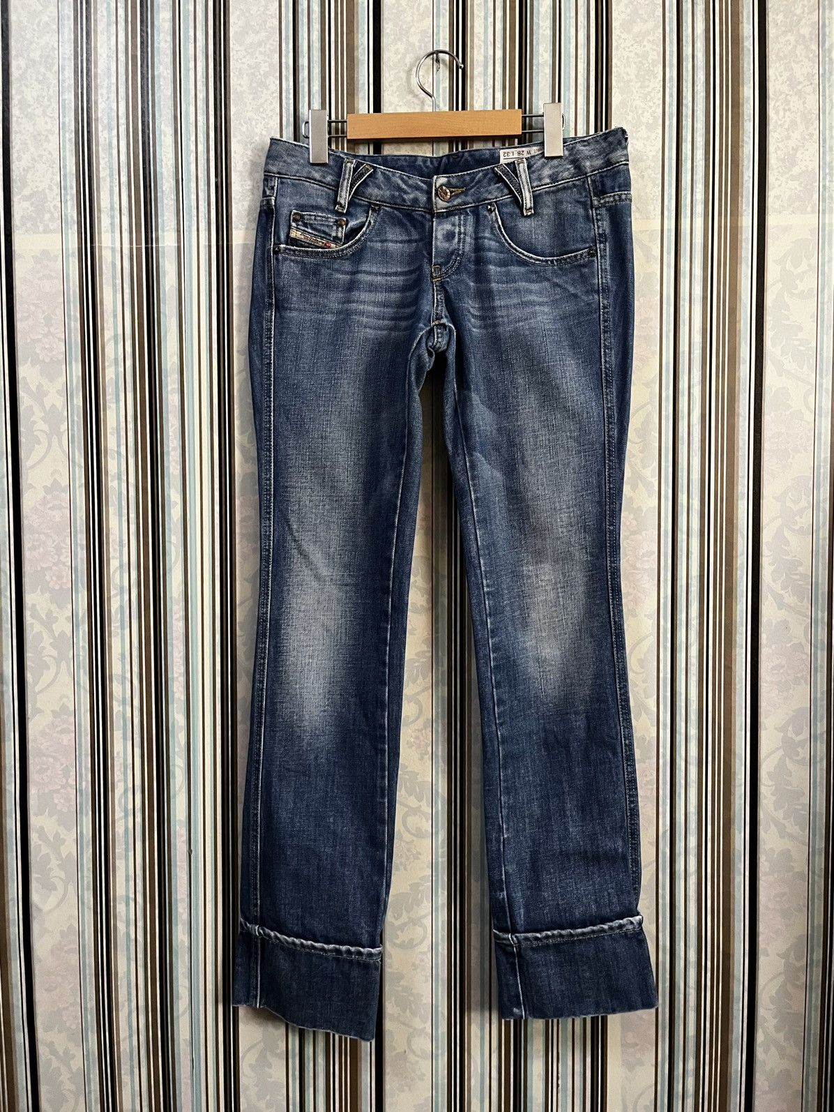 Diesel 2000s DIESEL LOOPPY flared folds #H5 Size 28" / US 6 / IT 42 - 2 Thumbnail