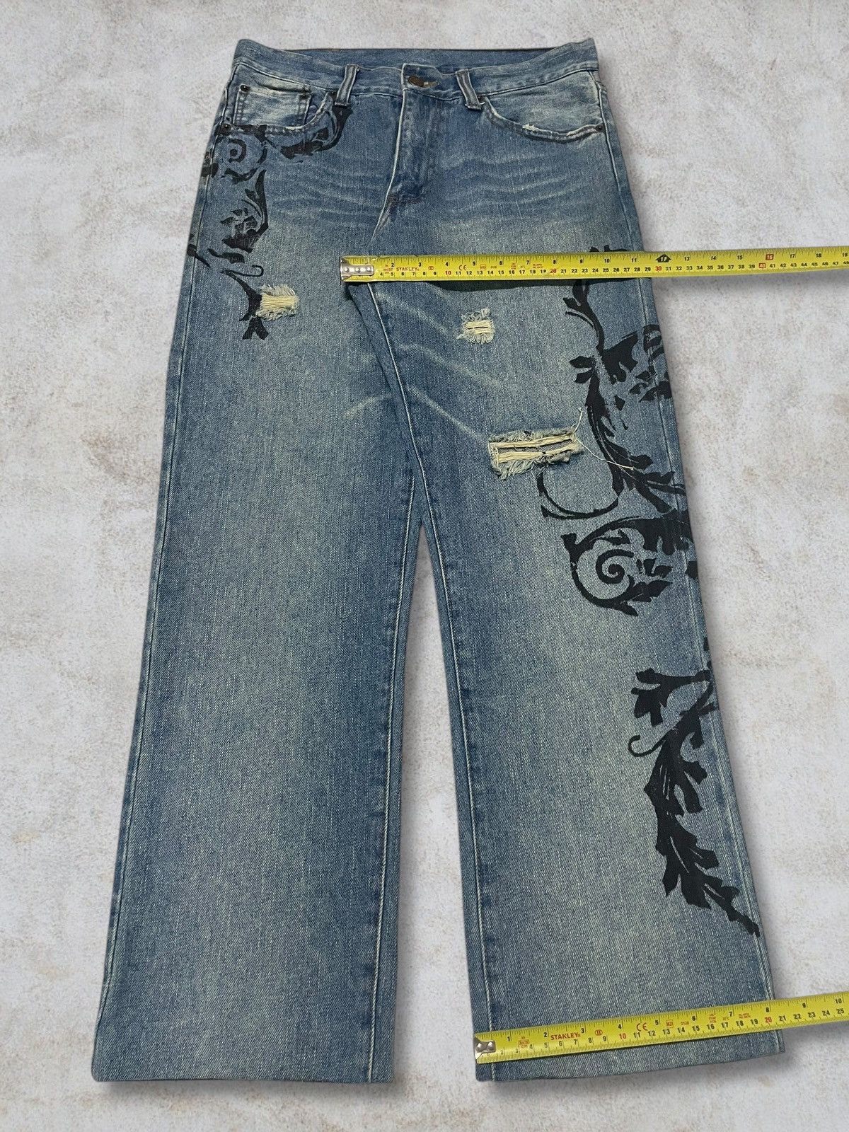 Japanese Brand Vintage Japanese Traditional Tattoo Art BlueWash Loose Jeans Size US 30 / EU 46 - 13 Thumbnail