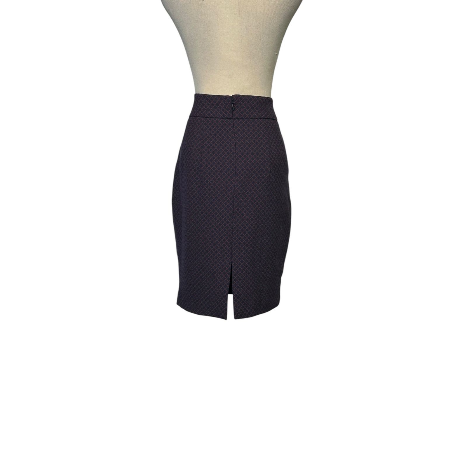 Express Express blue red geometrical print pencil skirt size 4 Size 27" / US 4 / IT 40 - 9 Thumbnail