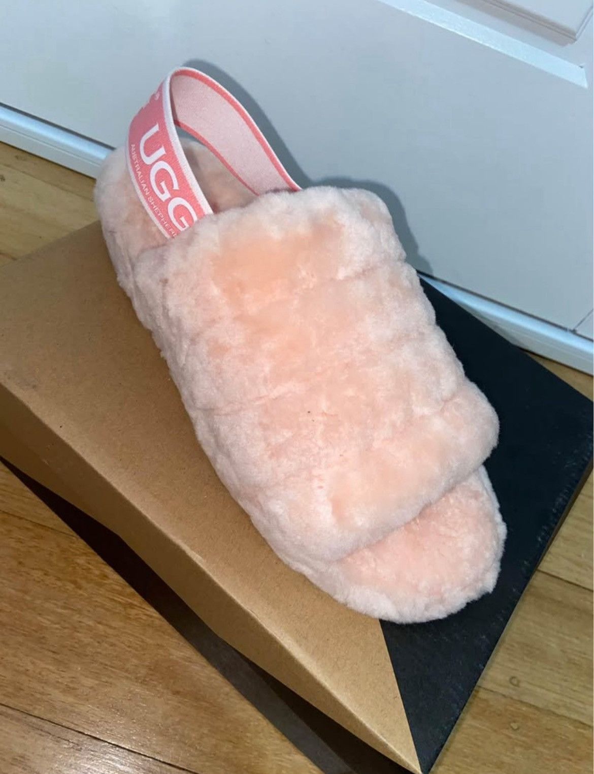 Ugg Pink slippers Size US 8 / IT 38 - 3 Thumbnail