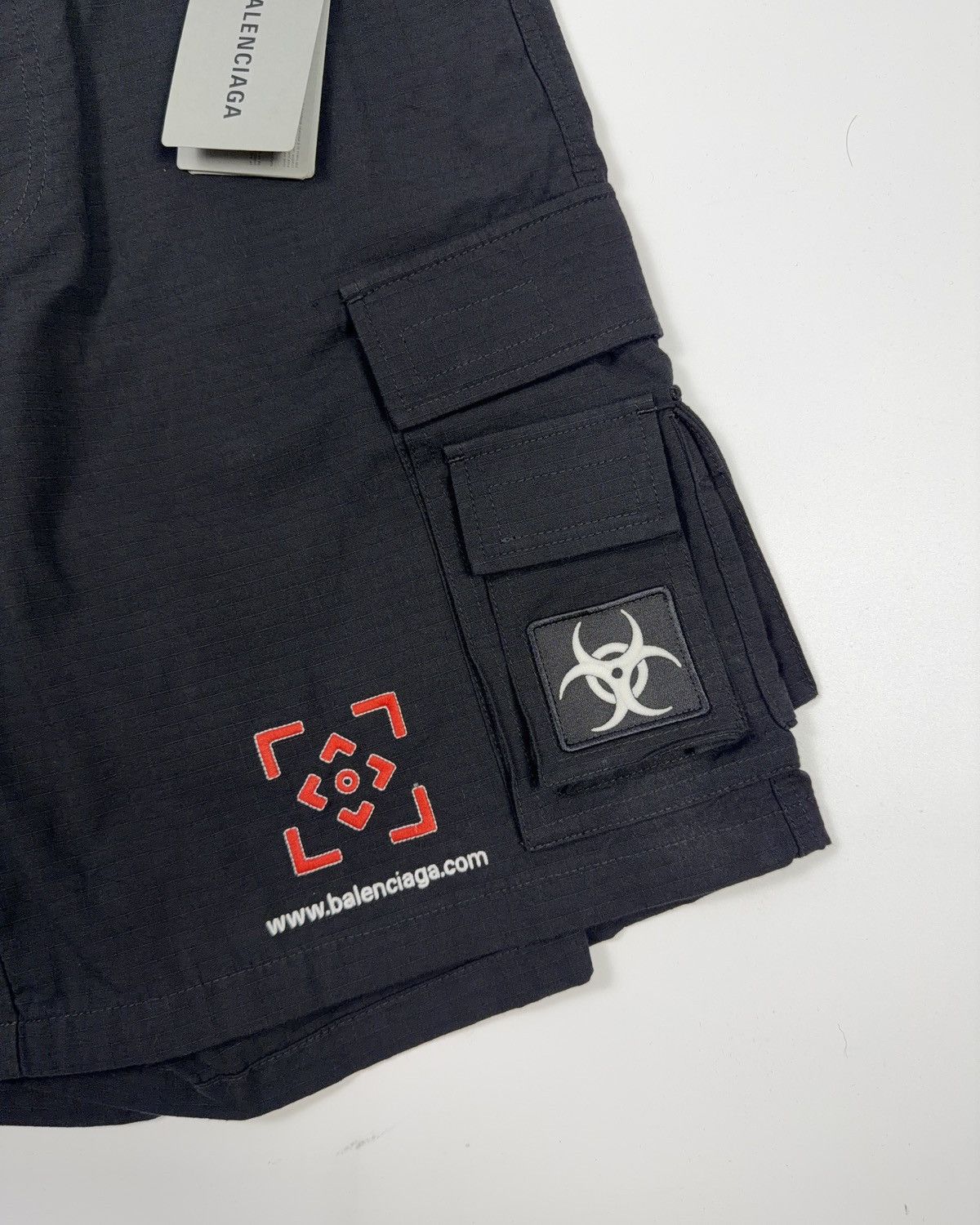Balenciaga FW21 GAMER CARGO SHORTS Size US 30 / EU 46 - 3 Thumbnail