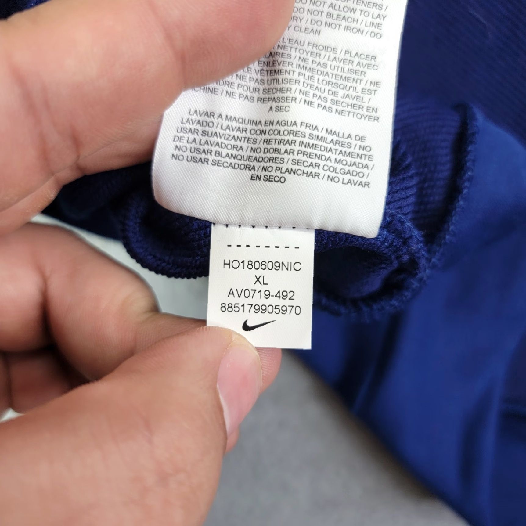 Nike Nike Sweatshirt Mens XL Blue Dri-FIT Pullover Moisture Wicking Breathable Size US XL / EU 56 / 4 - 5 Thumbnail