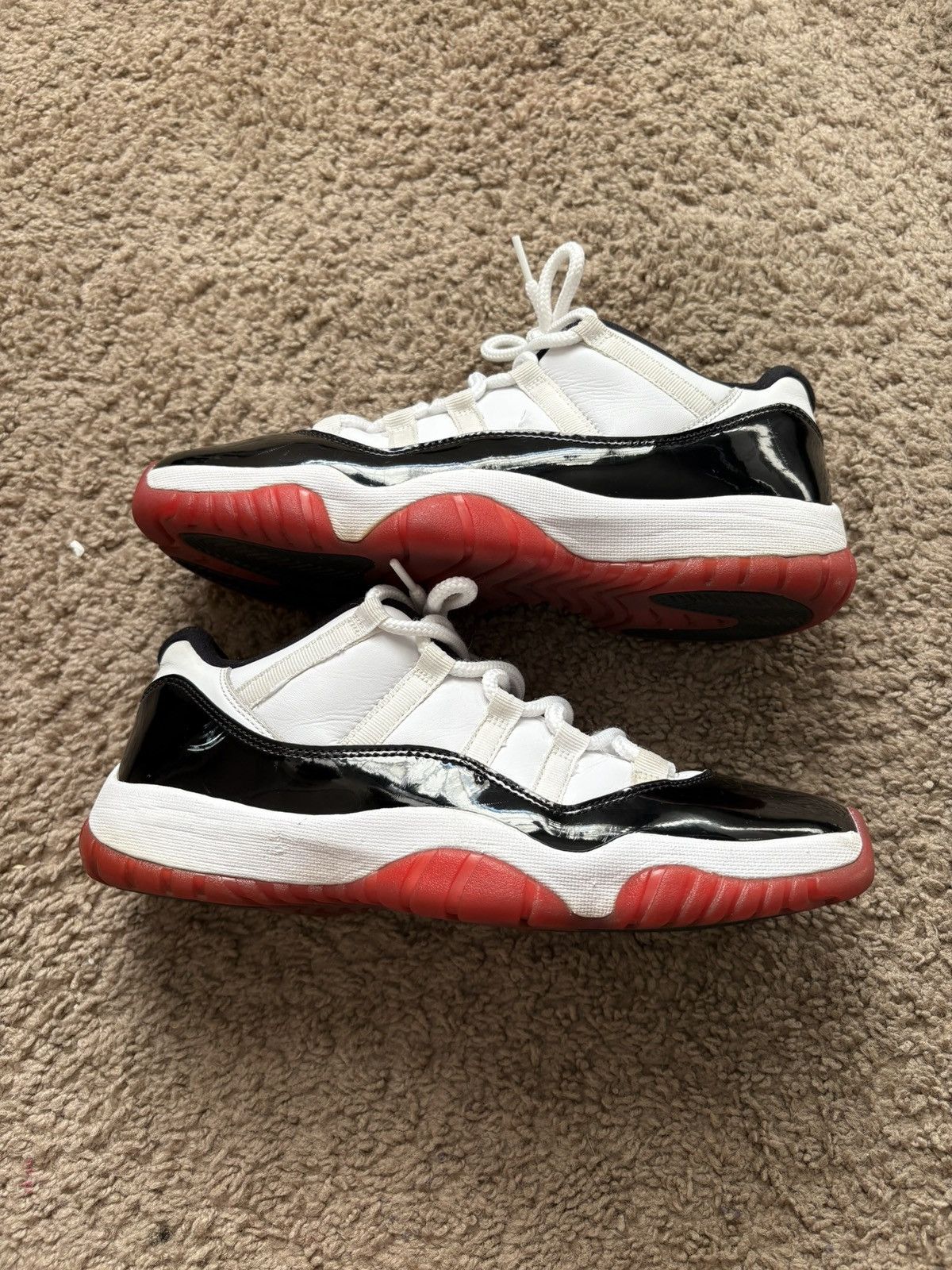 Jordan Brand Jordan 11 Low Concord Bred Size US 9.5 / EU 42-43 - 2 Thumbnail