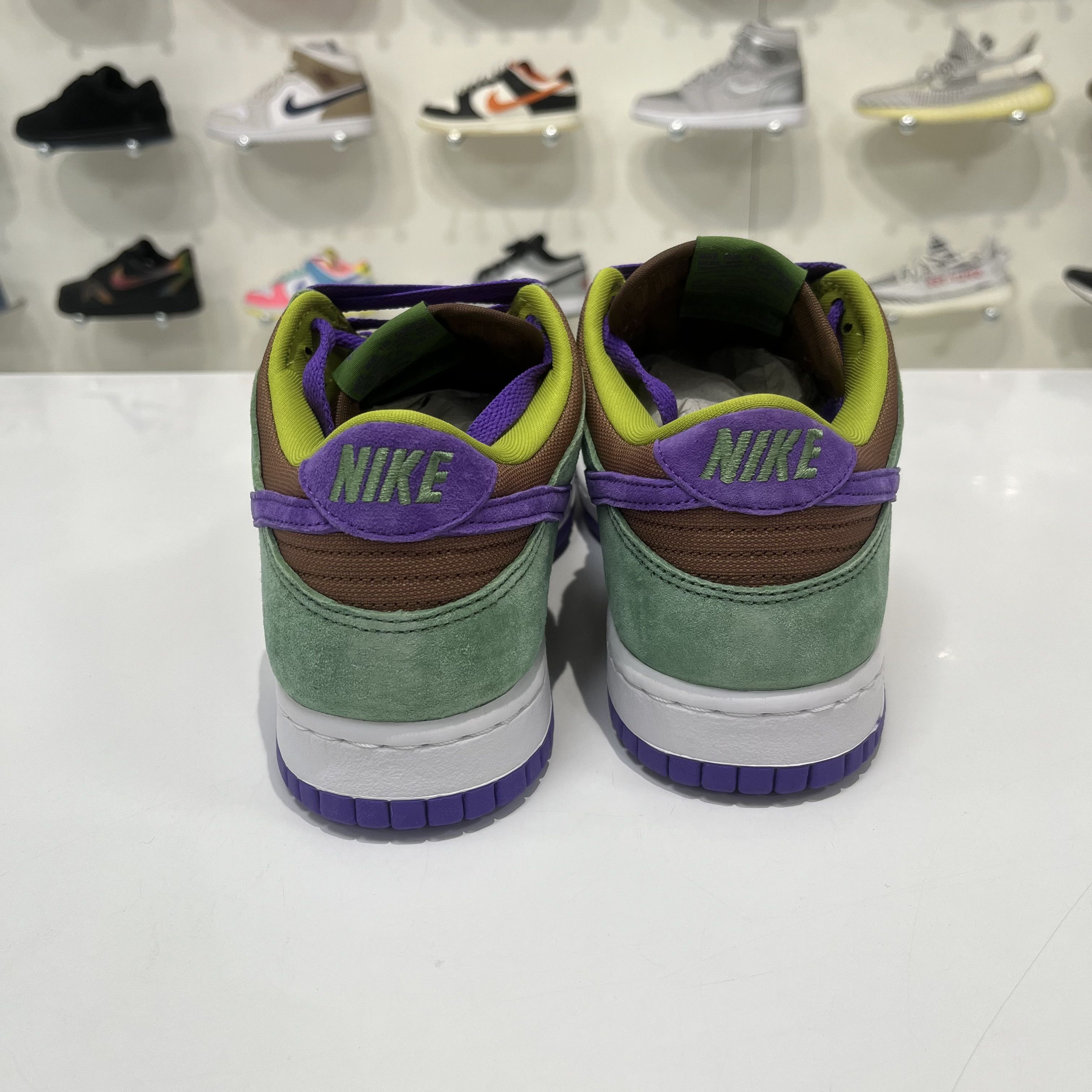 Nike Nike Dunk Low Veneer 2020 Size US 8 / EU 41 - 3 Thumbnail