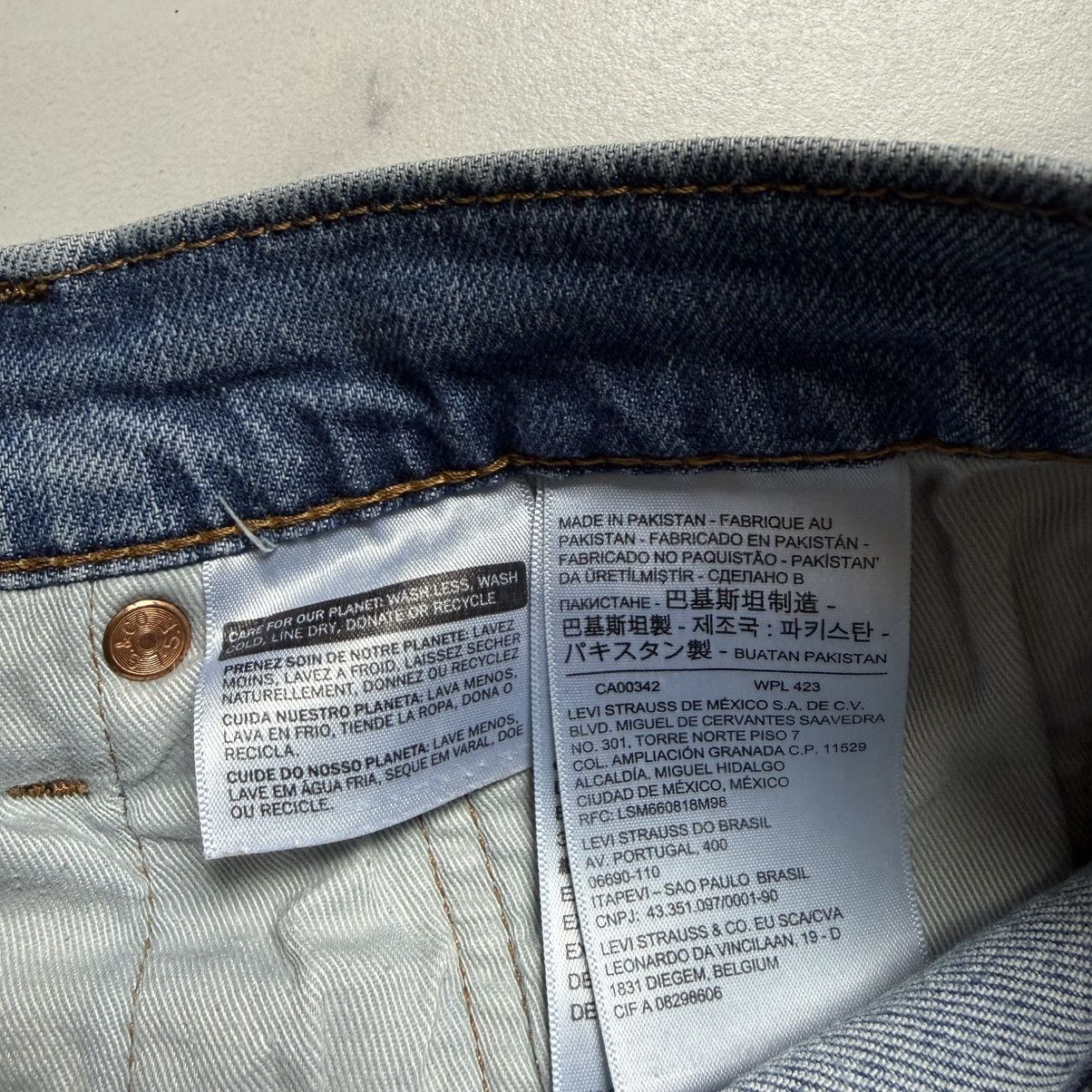 Levi's Vintage Clothing Vintage Y2K Levi’s 541 Big E Selvedge Jeans Size US 32 / EU 48 - 10 Thumbnail