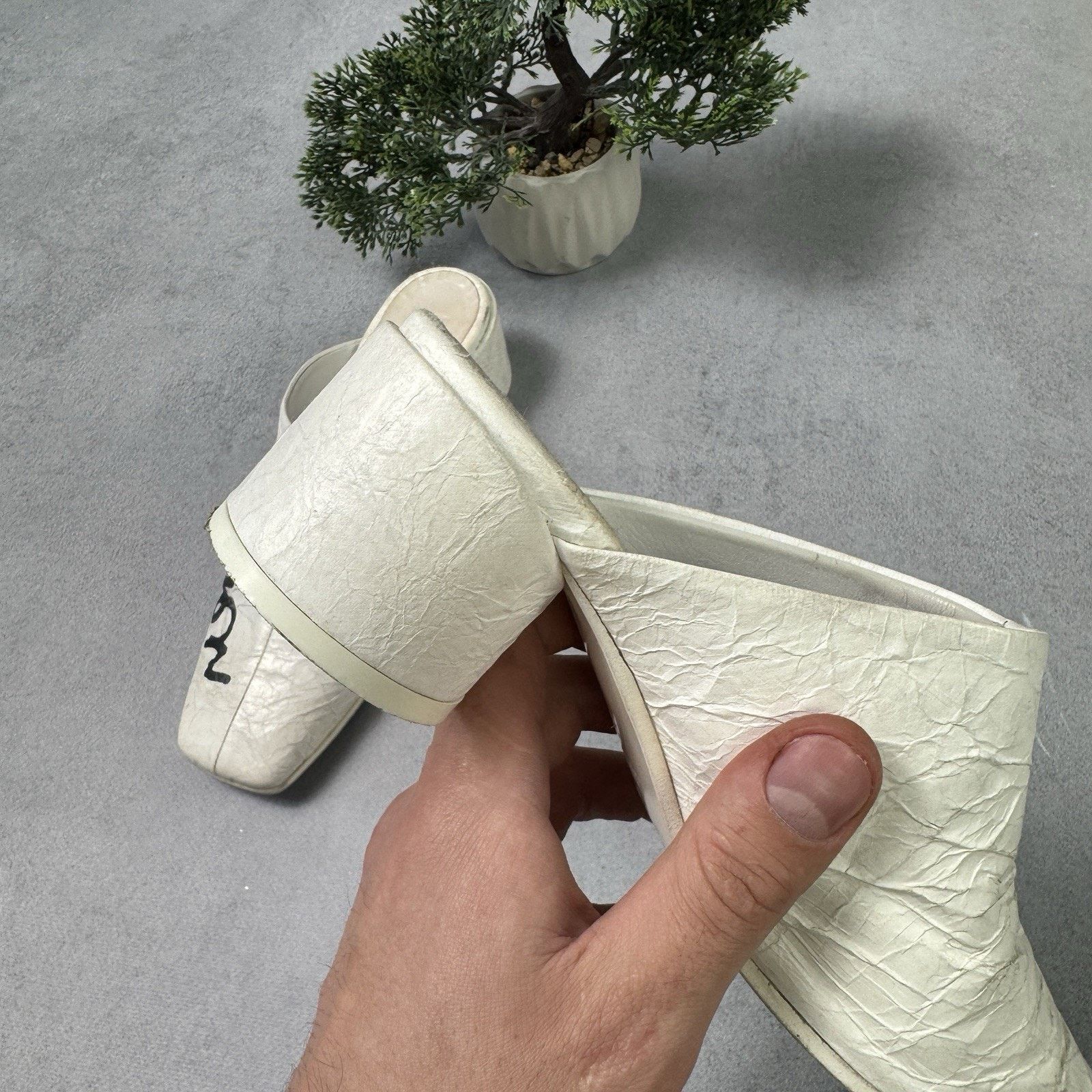 Maison Margiela Maison Margiela MM6 Mules White Size 37 Clogs US 7 Size US 7 / IT 37 - 8 Thumbnail