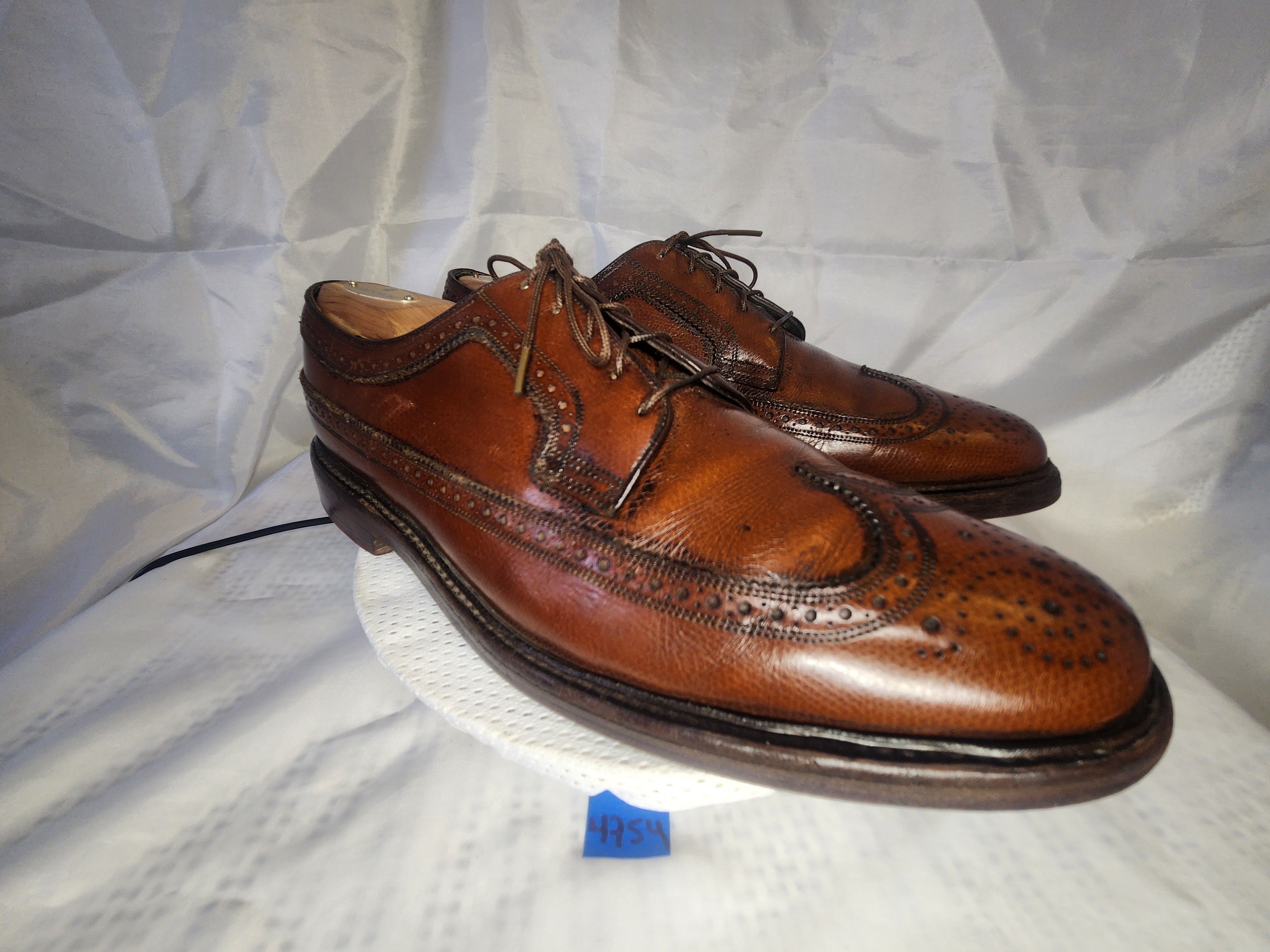 Florsheim ROYAL IMPERIAL KENMOOR WINGTIP Size US 10 / EU 43 - 2 Thumbnail