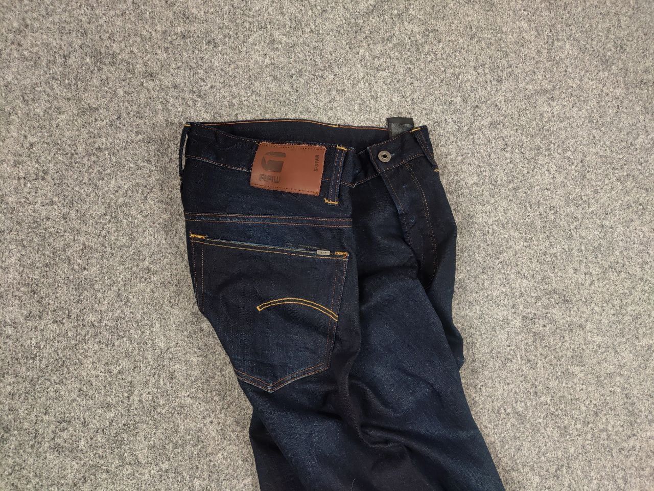 G-Star G Star Raw 3301 tapered dark wash Denim Jeans Vintage Style Size US 32 / EU 48 - 9 Thumbnail