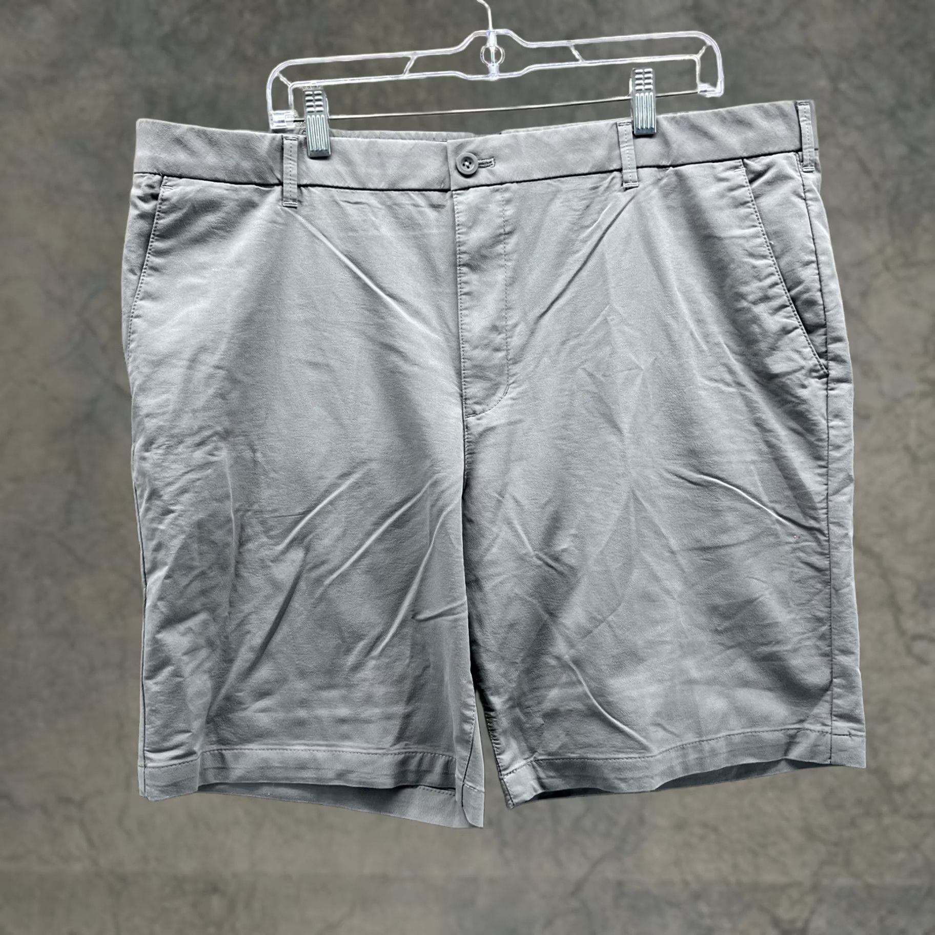 Izod IZOD Shorts Mens 40 Gray Lightweight Chino Flat Front Casual 10 Inseam Size US 40 / EU 56 - 1 Thumbnail