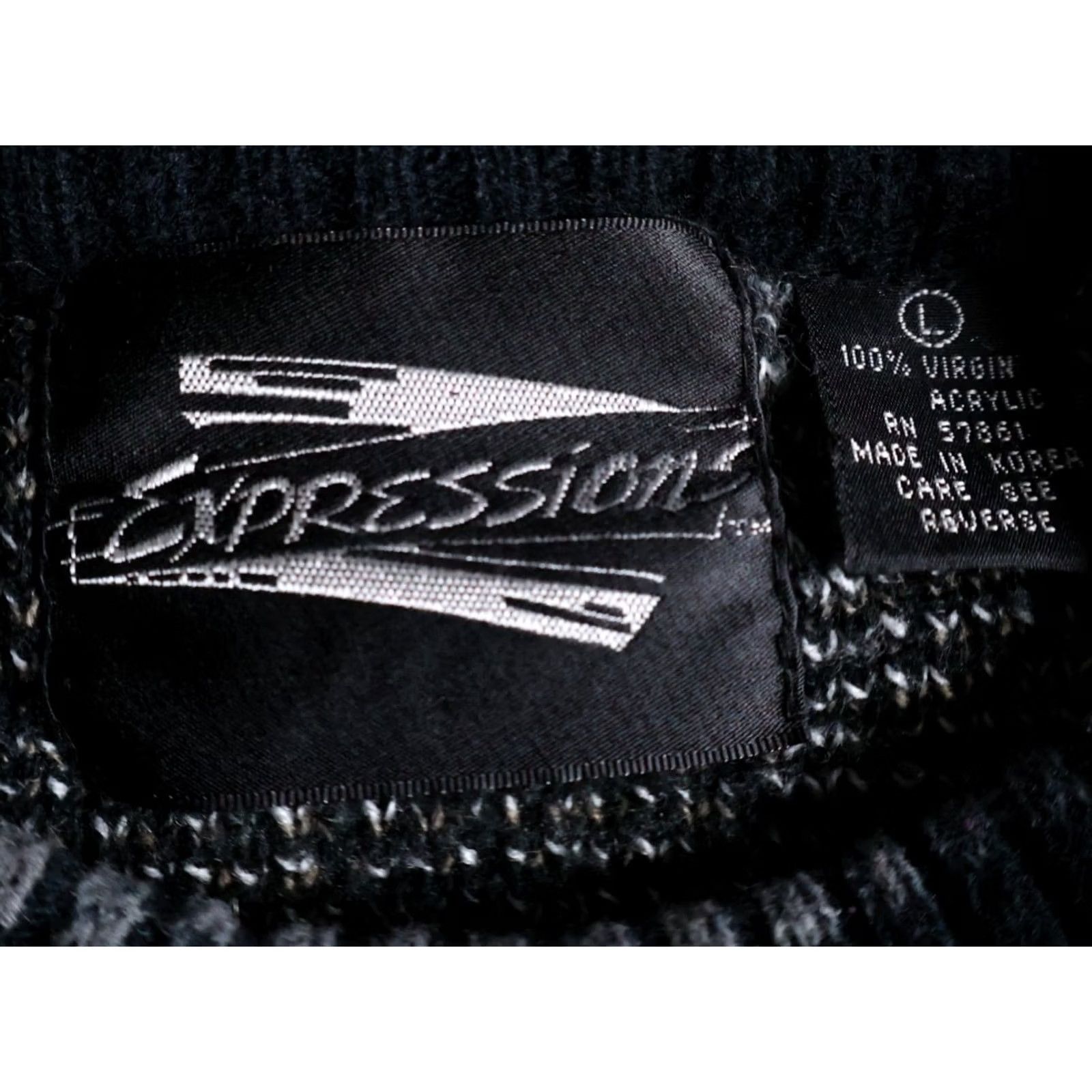 Vintage VINTAGE Expressions 90s Sweater Mens Large Black Abstract Pattern Crew Neck Knit Pullover Casual Retro style Boys/Adults? Size US L / EU 52-54 / 3 - 3 Thumbnail