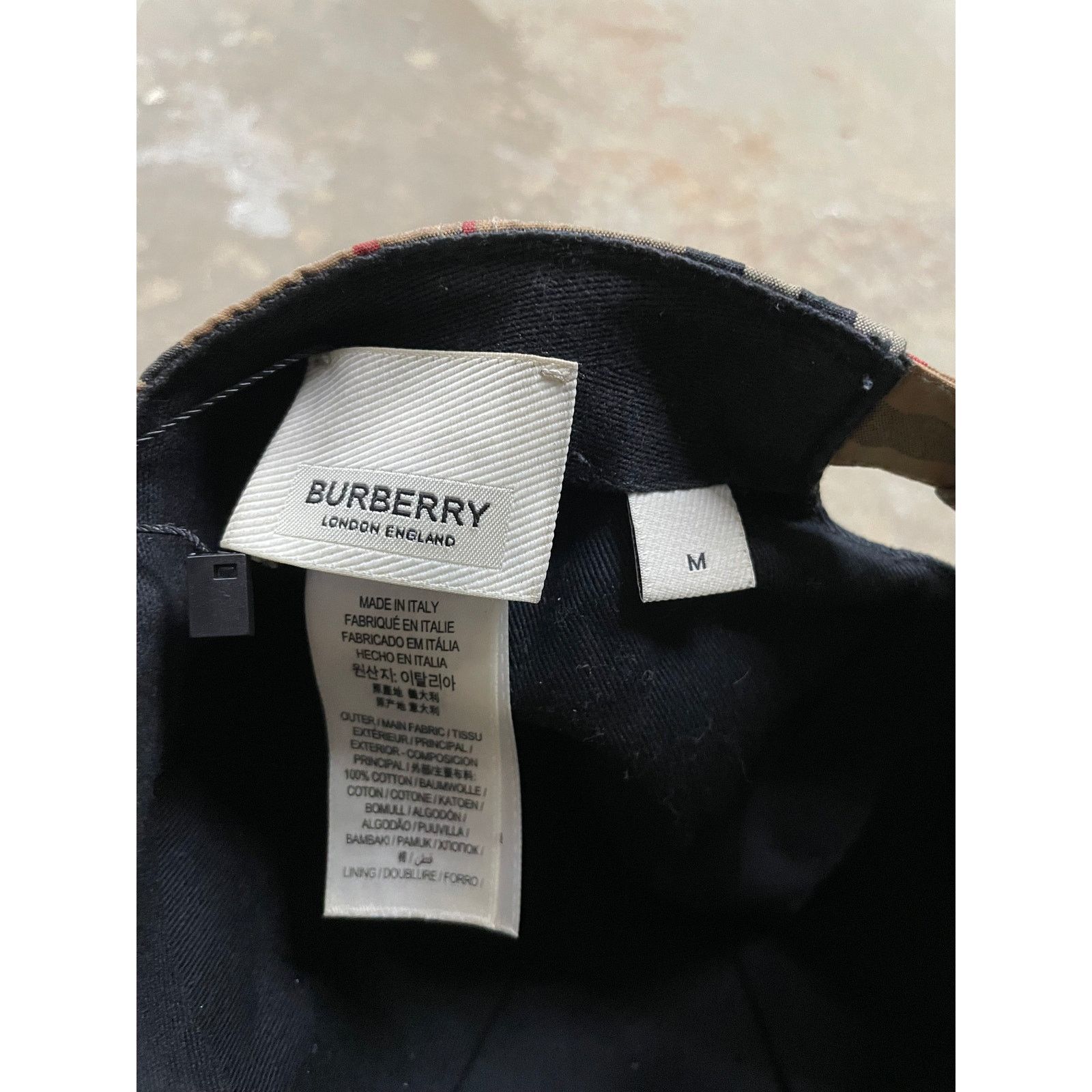 Burberry Burberry TB Logo Hat Used Medium Size ONE SIZE - 2 Thumbnail