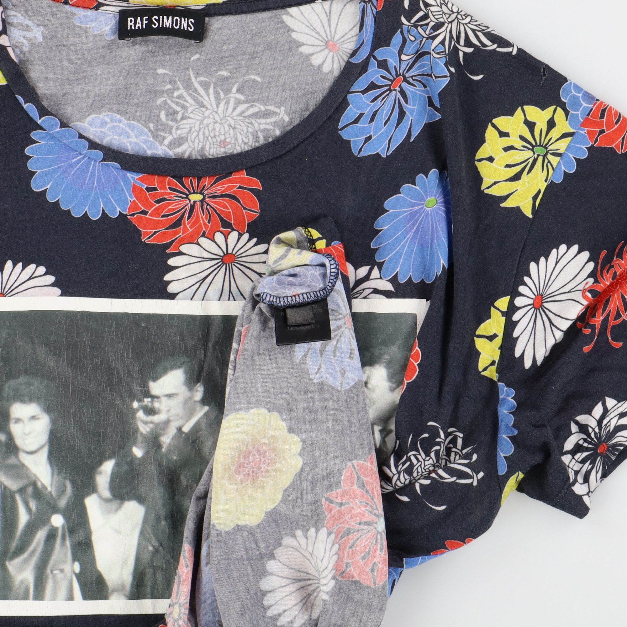 Raf Simons Floral Shoot Print T-Shirt Size US M / EU 48-50 / 2 - 7 Thumbnail
