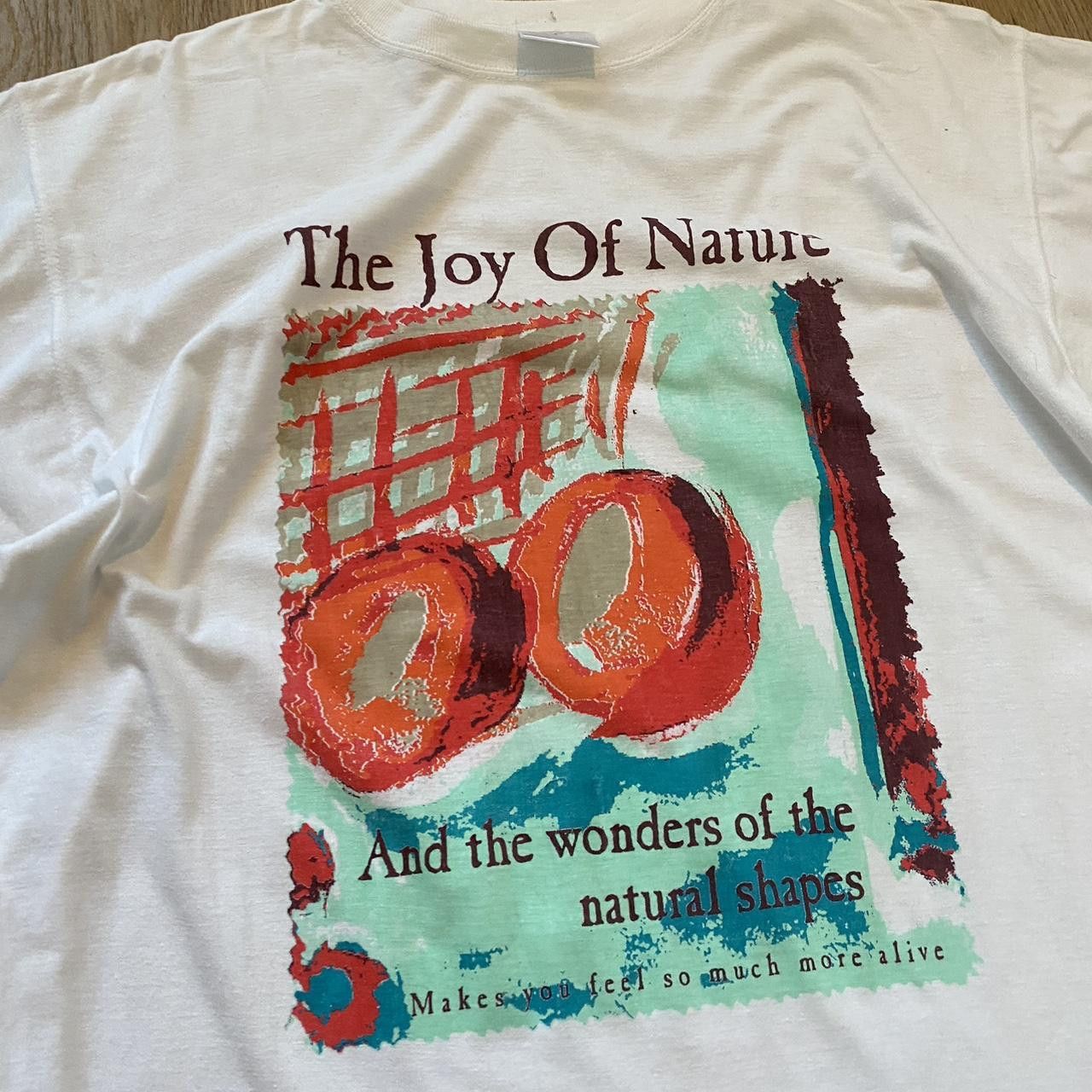 Other 1990s white nature graphic tee with red accents Size US M / EU 48-50 / 2 - 2 Thumbnail