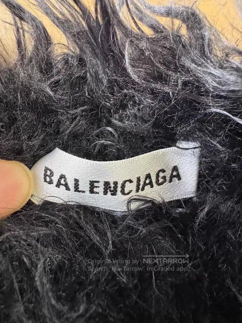 Balenciaga Balenciaga Black Round Neck Fuzzy Knit Top Size US M / EU 48-50 / 2 - 6 Thumbnail