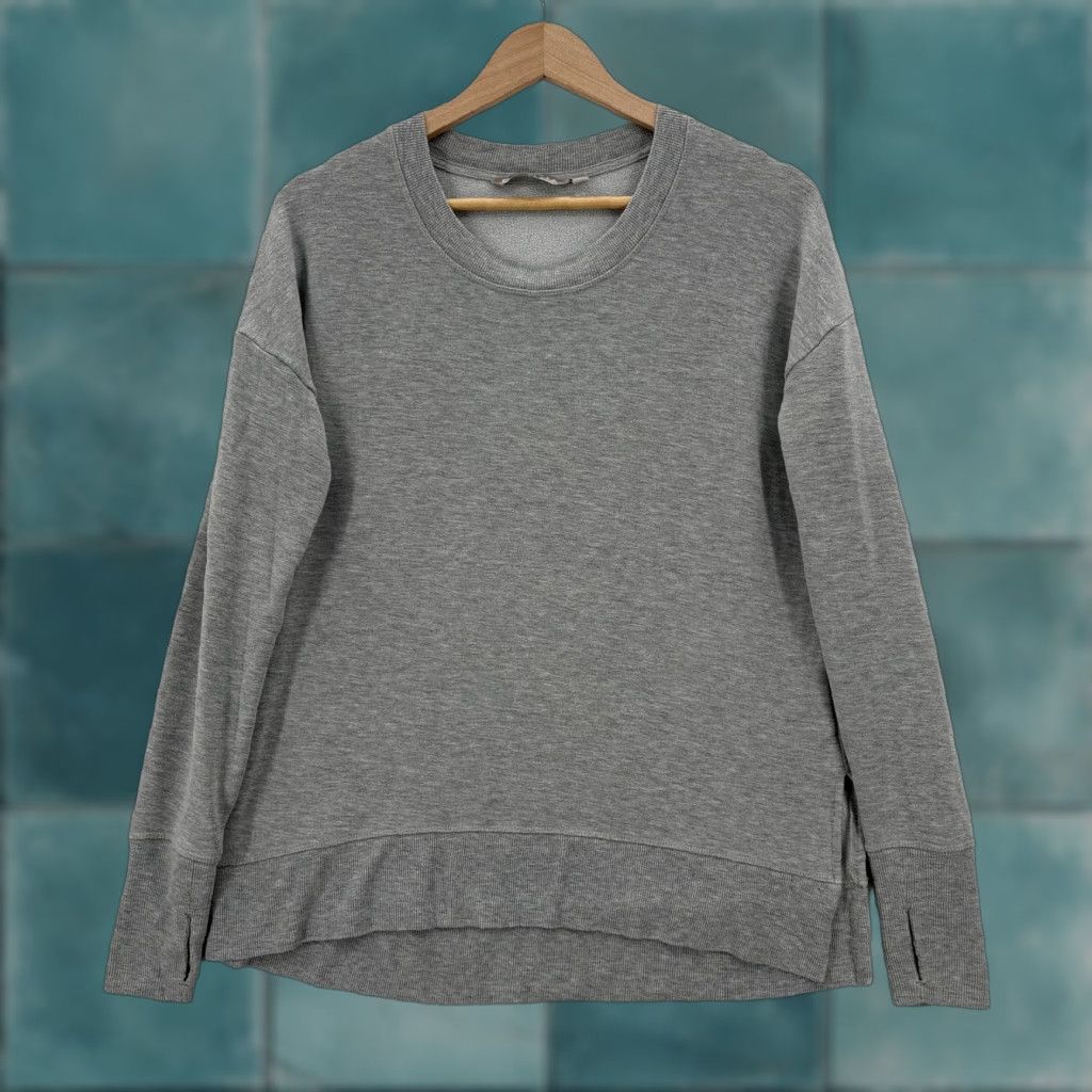 Athleta Athleta Sweatshirt Womens Small Gray Fleece Pullover Crew Neck Thumbholes Luxe Coaster? Size S / US 4 / IT 40 - 1 Thumbnail