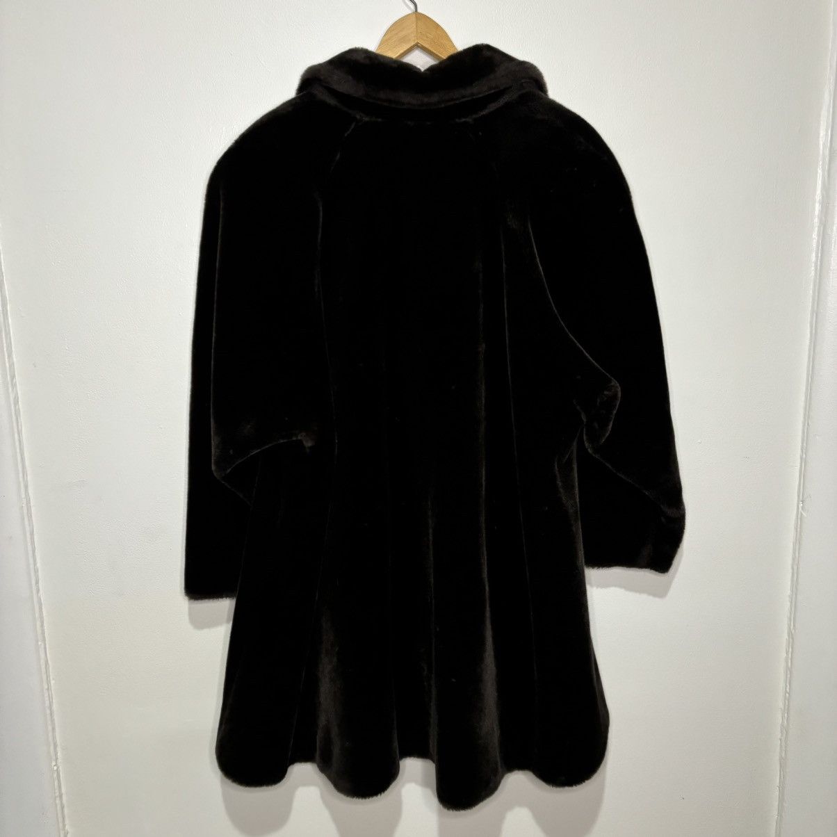 Vintage Vintage 1970s Dark Brown Fur Coat Jacket Size S / US 4 / IT 40 - 6 Thumbnail