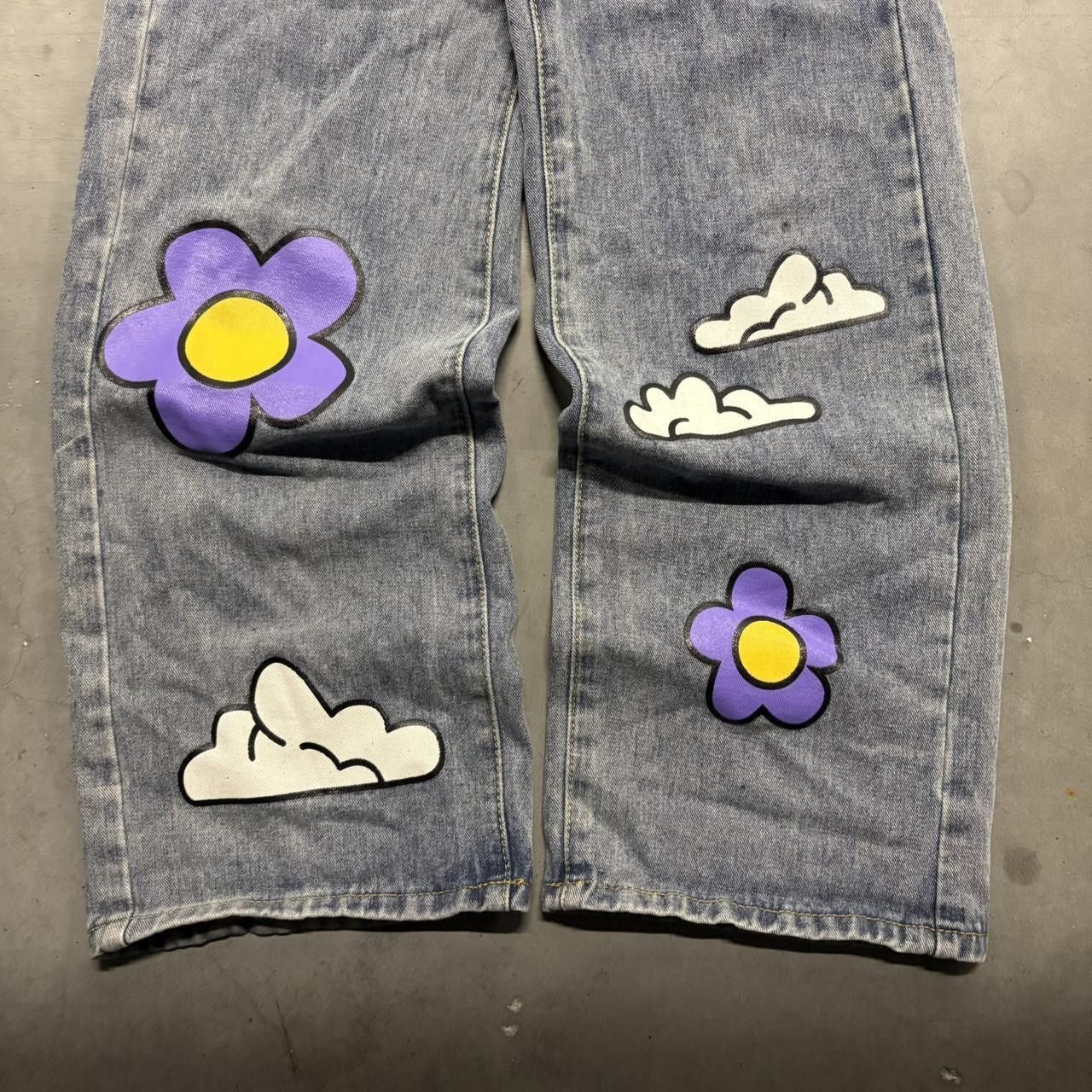 Vintage Crazy Vintage Y2K/2000s Baggy Patchwork Clouds Flowers Medium Wash Denim Jeans! Size 25" / US 0 / IT 36 - 3 Thumbnail