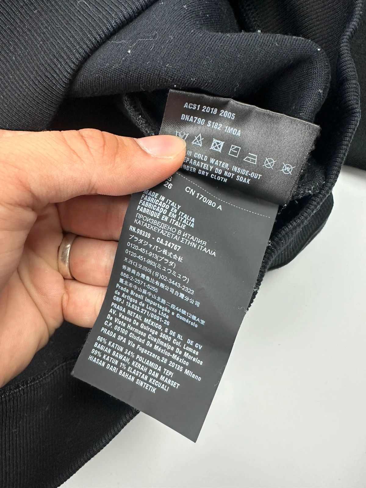 Prada Prada Milano SS2018 Crop Black Sweater Pockets Size M / US 6-8 / IT 42-44 - 10 Thumbnail