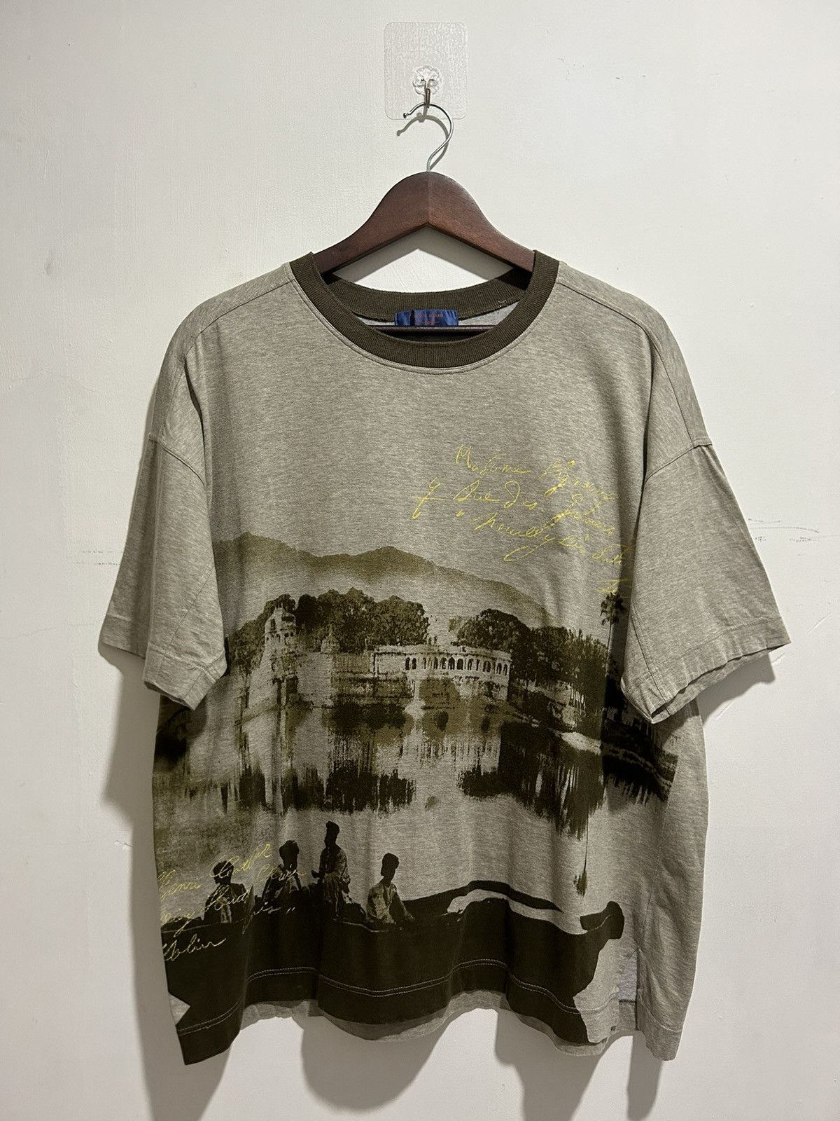 Japanese Brand Vintage Christian Aujard ‘Lake View’ Boxy Tee Size US L / EU 52-54 / 3 - 1 Thumbnail