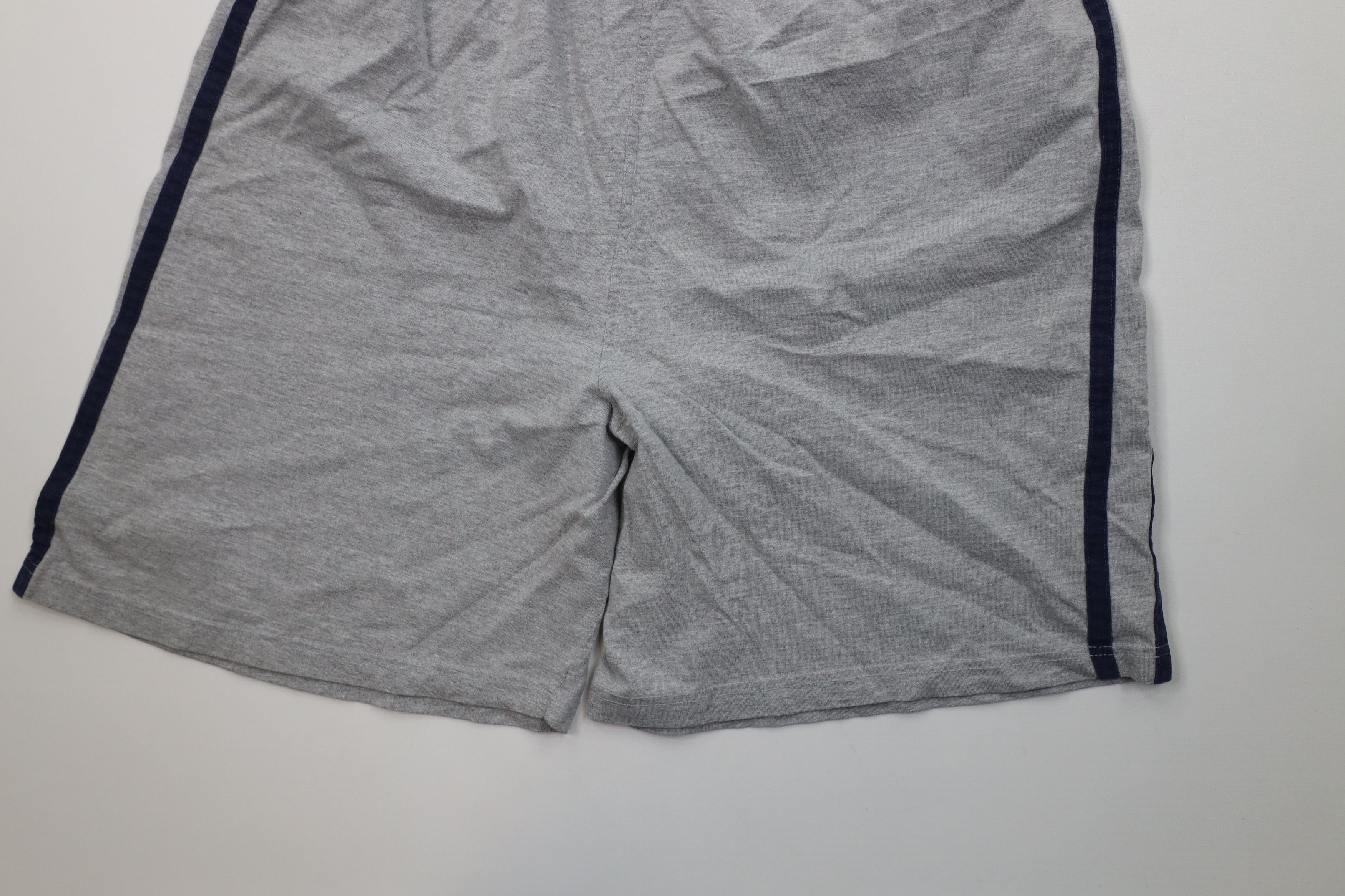 Starter Vintage 90s Starter University of Michigan Shorts Gray Size US 36 / EU 52 - 12 Thumbnail