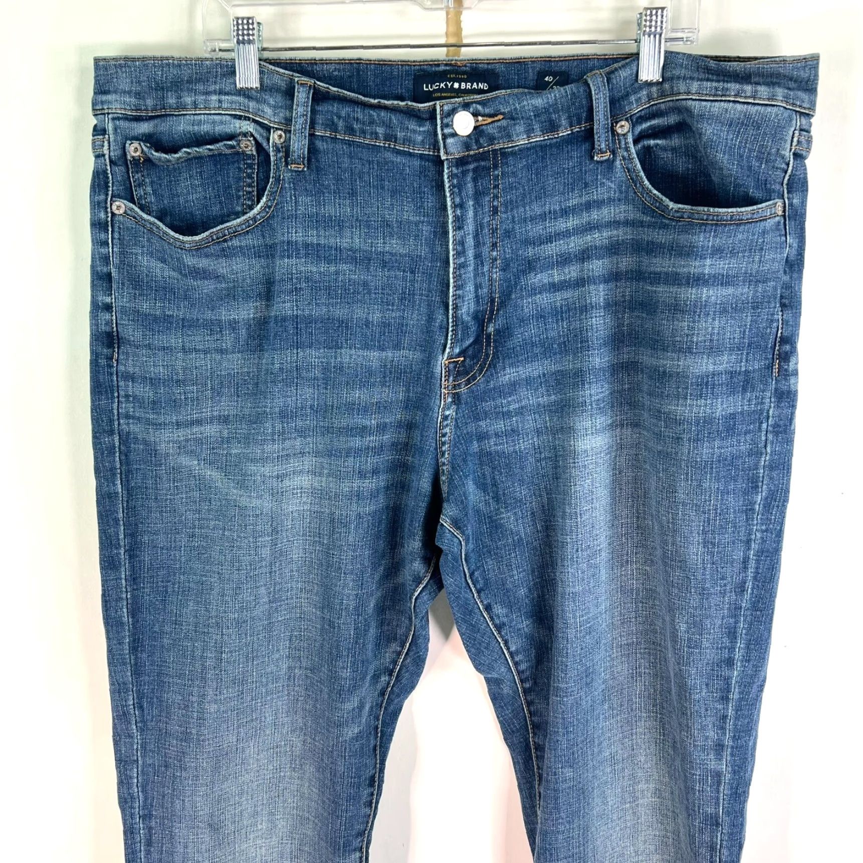 Lucky Brand Lucky Brand 410 Jeans Athletic Slim Straight Leg Size 40 32 Blue Mens Size US 40 / EU 56 - 2 Thumbnail
