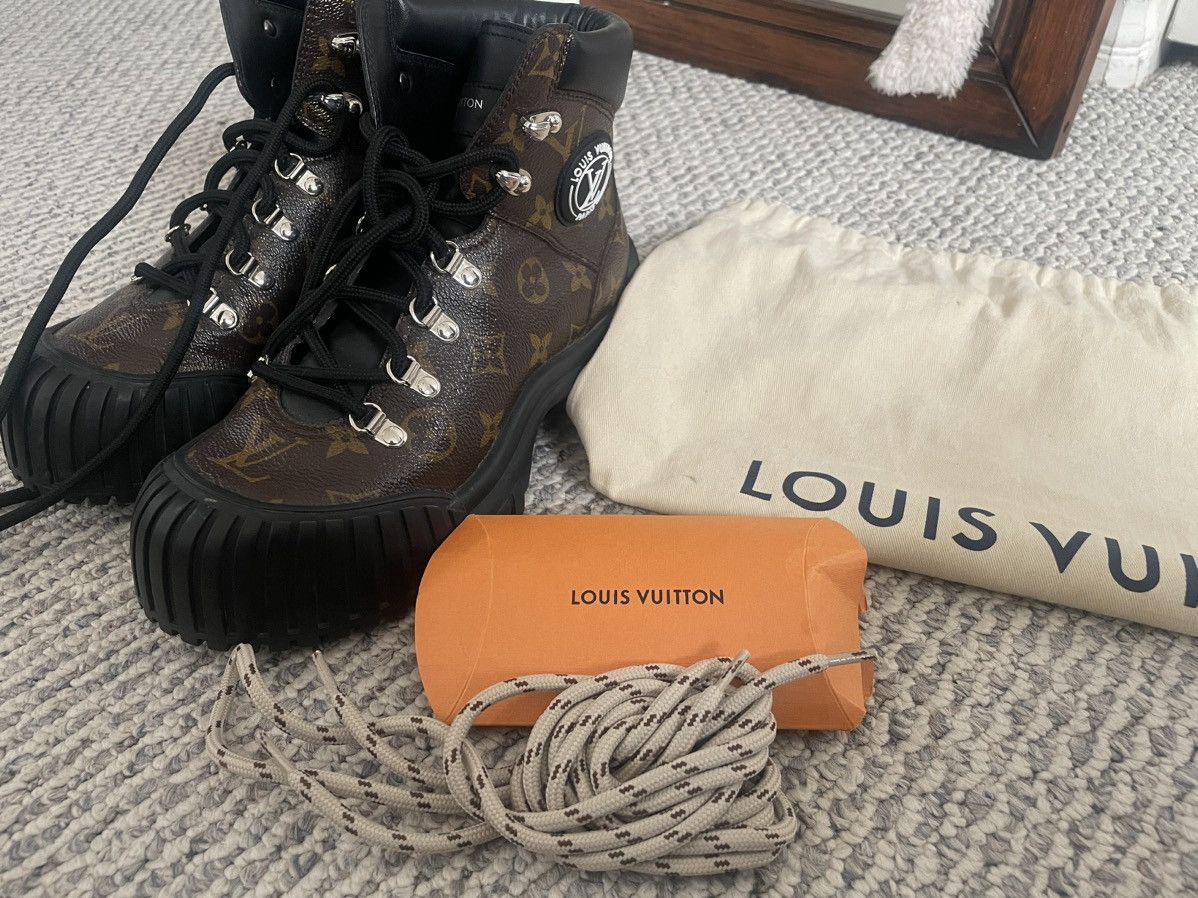 Louis Vuitton Louis Vuitton Ruby Flat Ranger Boots Size US 7.5 / IT 37.5 - 5 Thumbnail