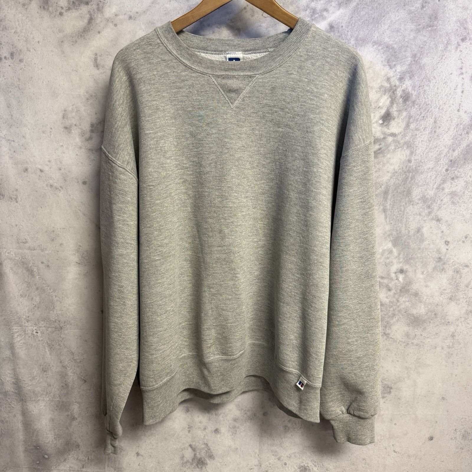 Russell Athletic Vintage 90s Russell Athletic Sweatshirt Mens XL 25x26.5 Gray Size US XL / EU 56 / 4 - 1 Thumbnail