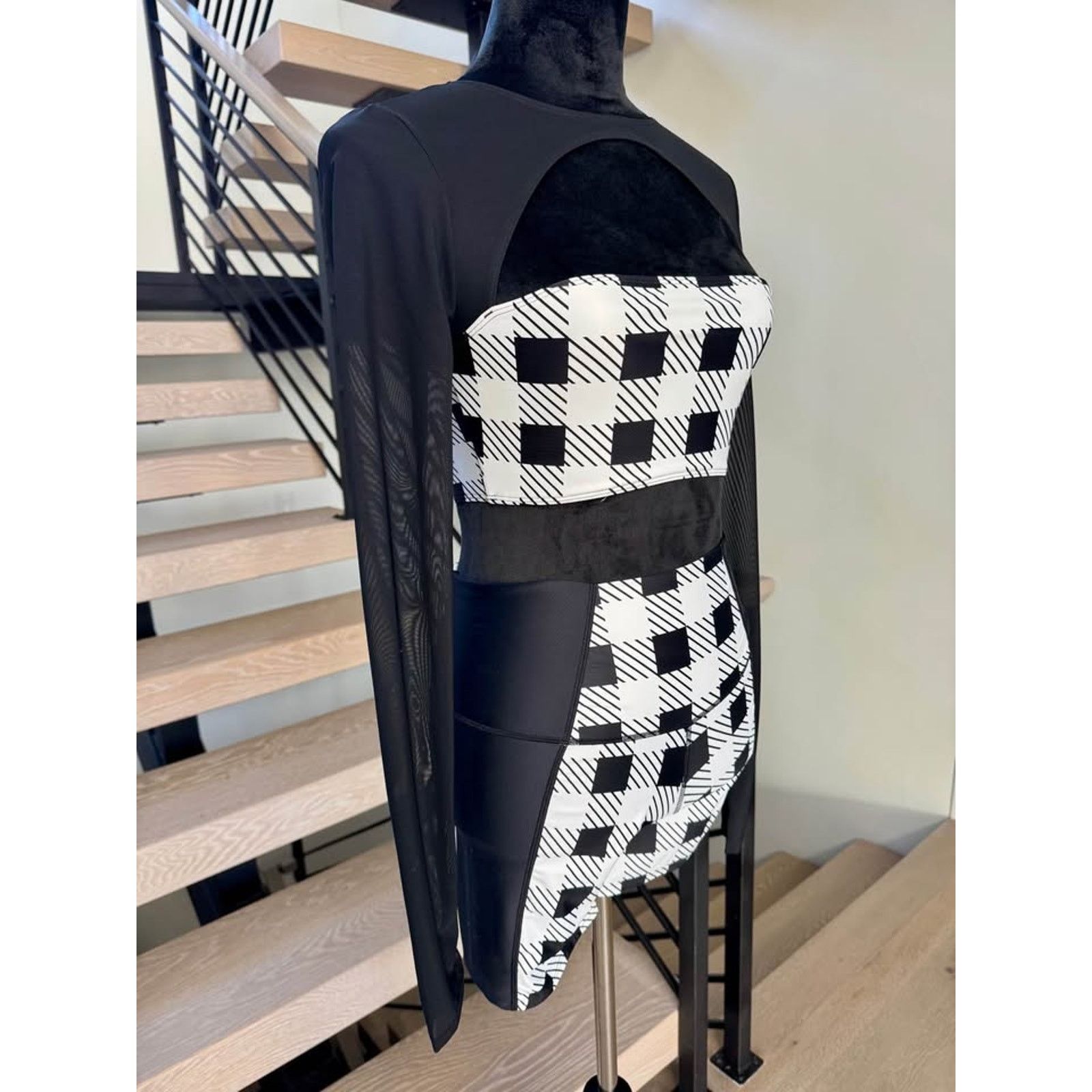 Other Black & White Plaid Set. Mesh Crop Top and biker shorts Size S / US 4 / IT 40 - 4 Thumbnail