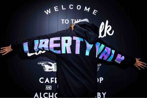 Japanese Brand Liberty Walk Japan Big Spellout Hoodie Size US L / EU 52-54 / 3 - 15 Thumbnail
