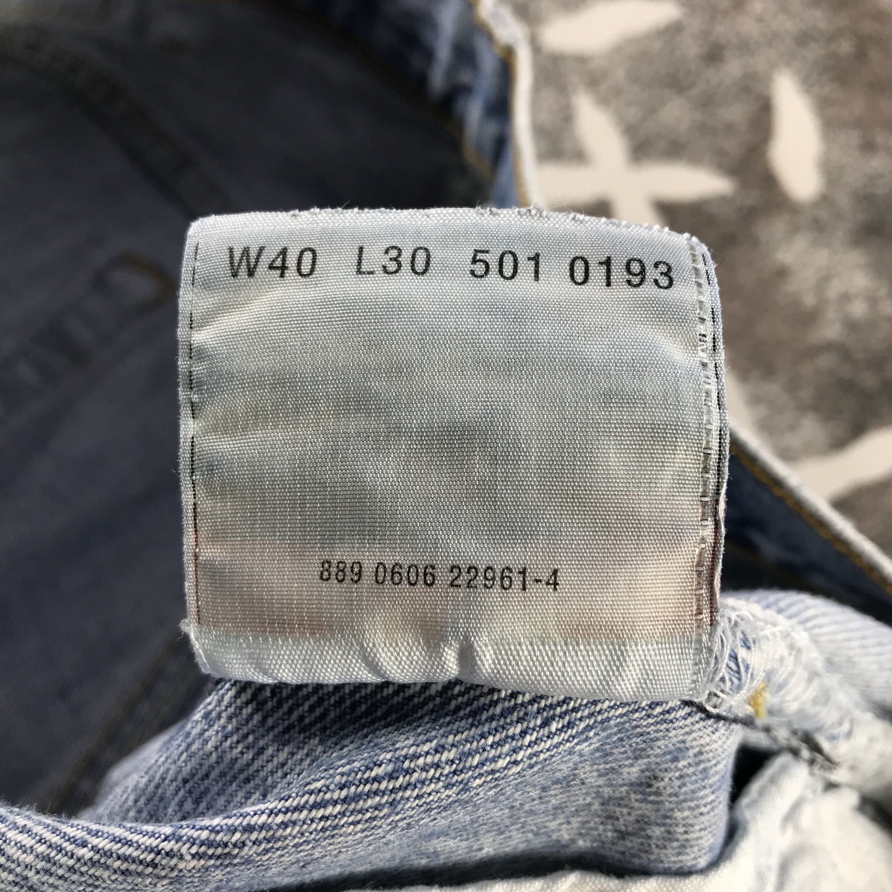 Levi's Vintage Levis 501 Jeans Medium Wash KJ3368 Size US 40 / EU 56 - 13 Thumbnail