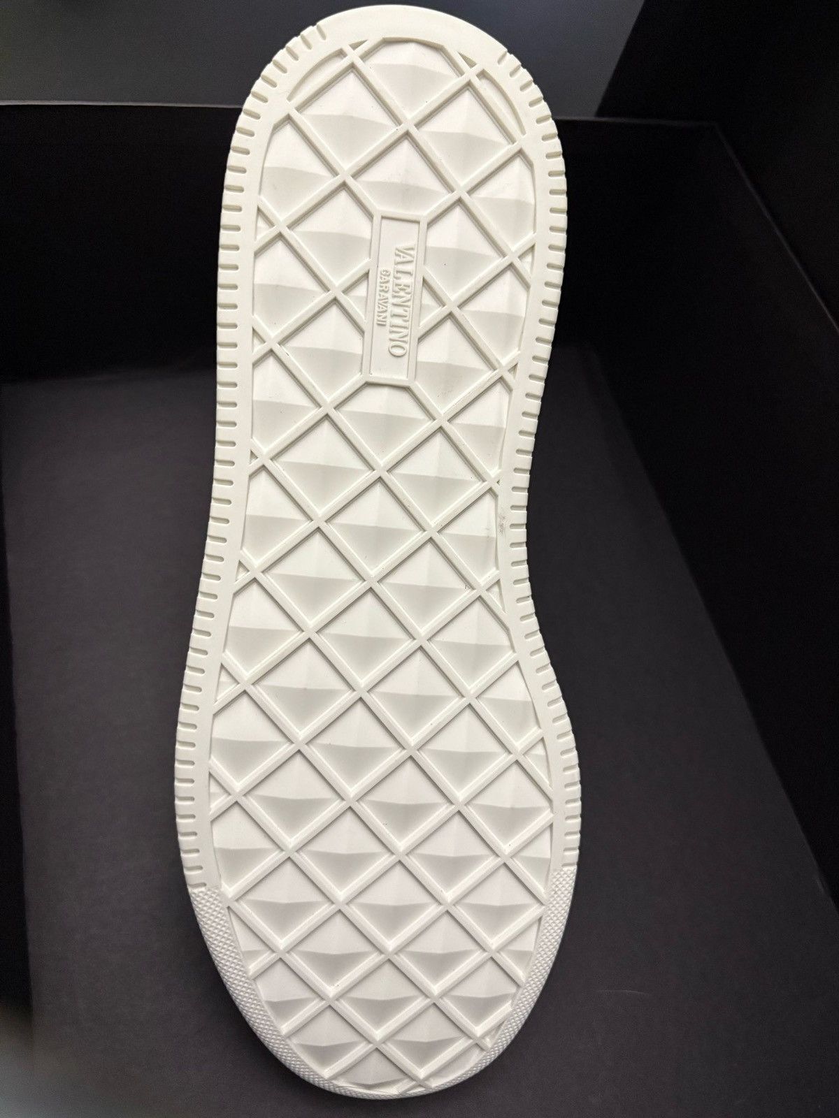 Valentino Valentino Garavani One Stud Mid-Top Sneaker Size US 7 / EU 40 - 5 Thumbnail