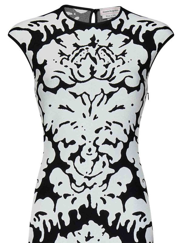 Alexander McQueen o1srvl11e0226 Knee-Length Dress In Black/White Size S / US 4 / IT 40 - 3 Thumbnail