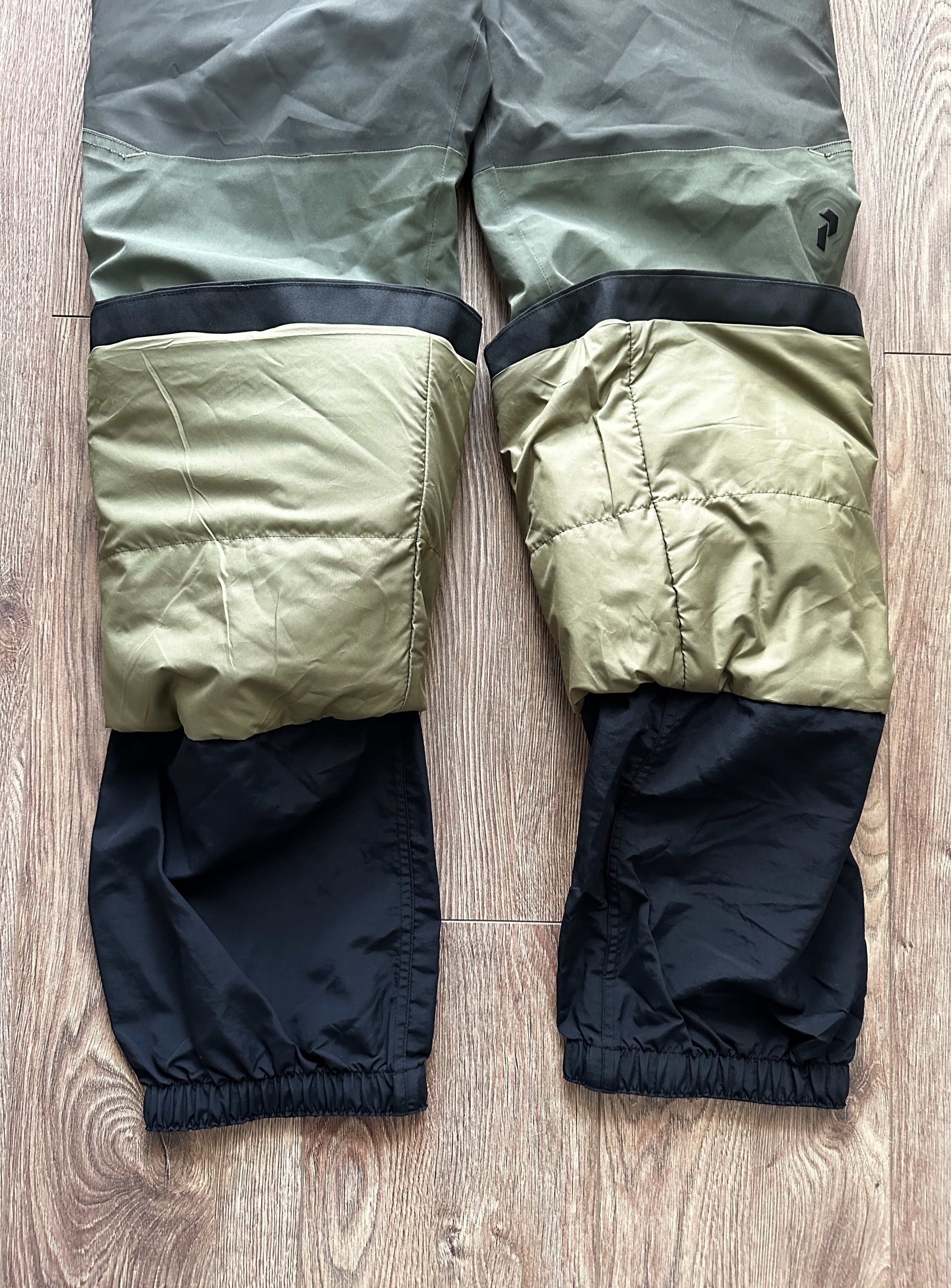 Peak Performance PEAK PERFORMANCE W W2L Stretch Bib Pants OLIVE EXTREME-PIN Size 28" / US 6 / IT 42 - 10 Thumbnail
