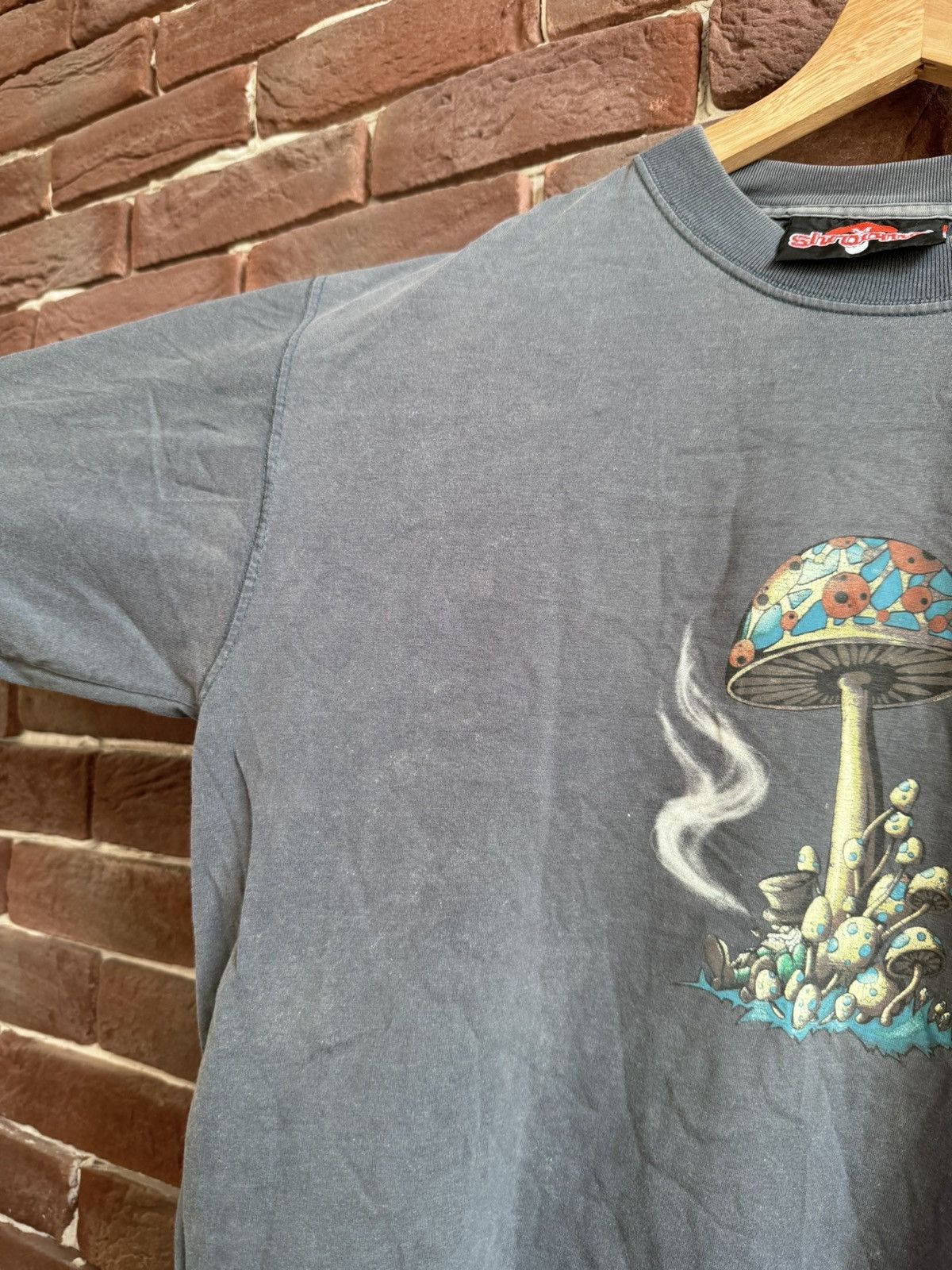 Hook-Ups Vintage Shrooms Skateboard Boxy Baggy Streetwear 90s T-Shirt Size US M / EU 48-50 / 2 - 5 Thumbnail