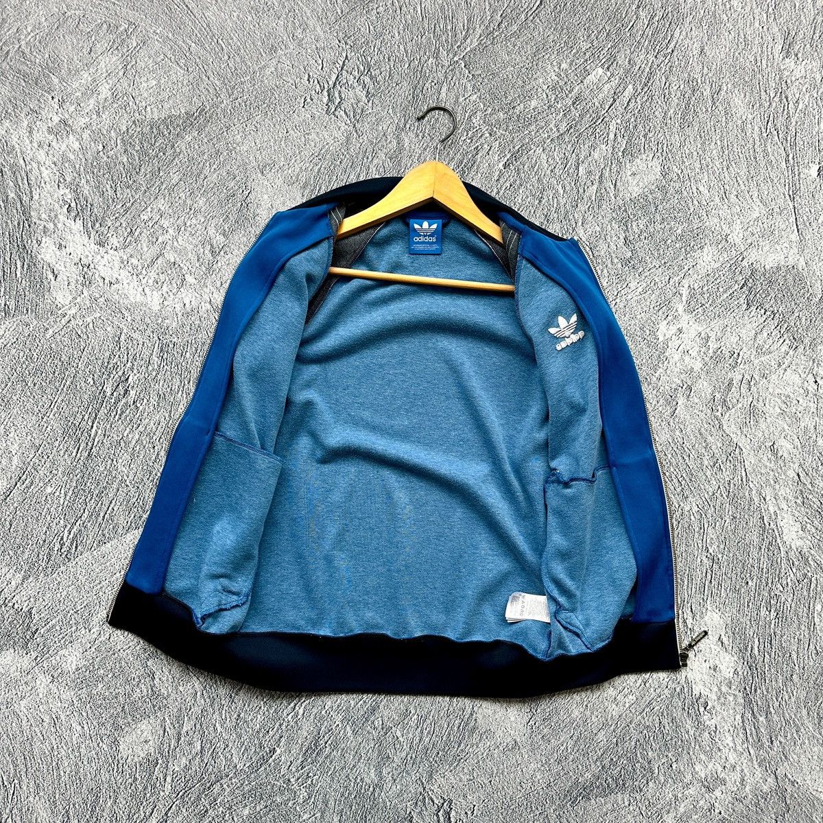 Adidas Mens Adidas Full Zip Light Bomber Jacket Blue Size US S / EU 44-46 / 1 - 7 Thumbnail