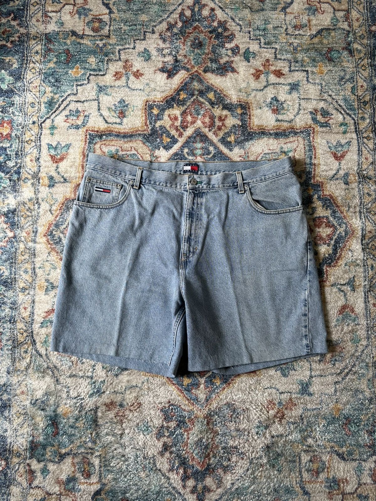 Tommy Hilfiger × Vintage Vintage Tommy Hilfiger Denim Shorts Size 42 Size US 42 / EU 58 - 1 Thumbnail