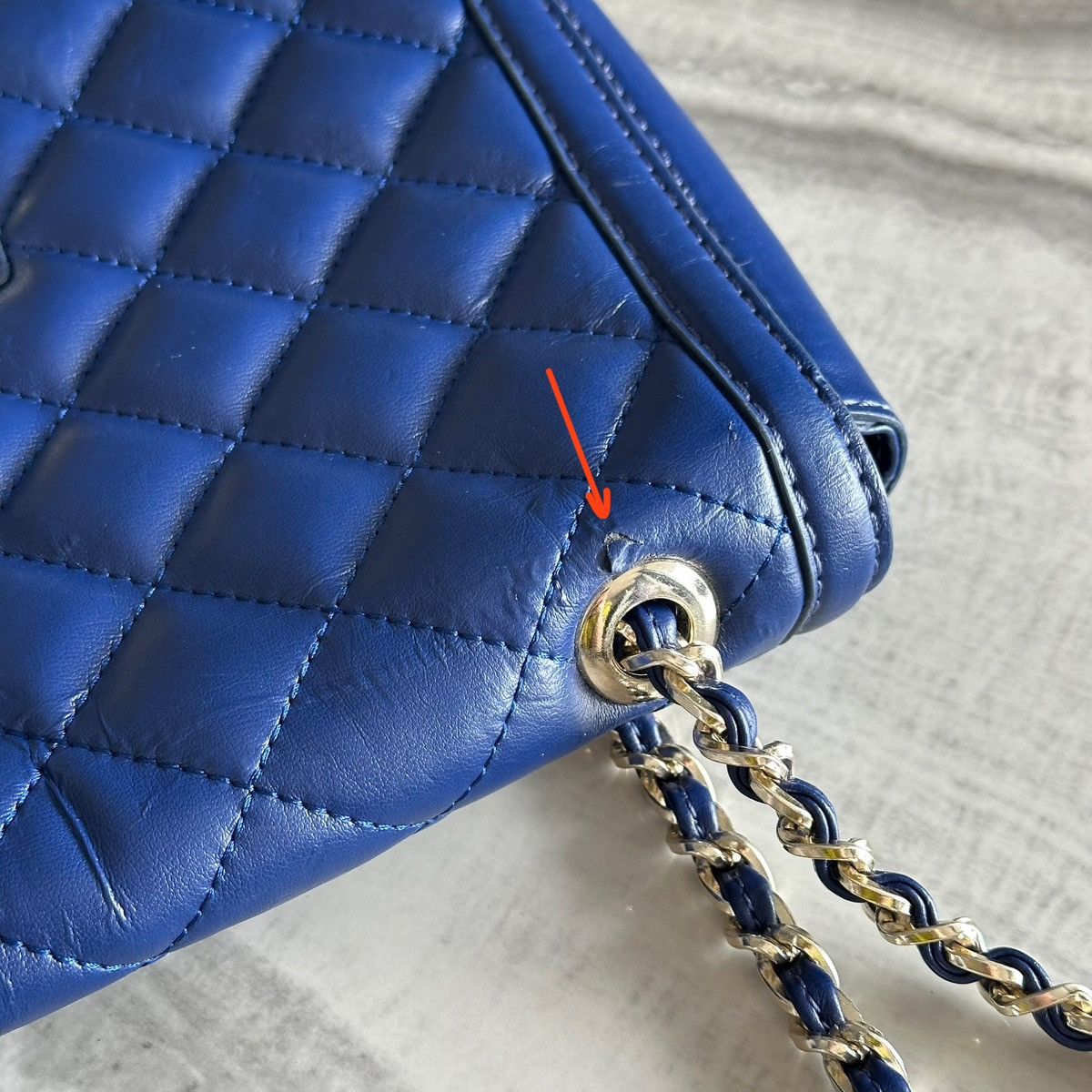 Love Moschino Love Moschino Patent Quilted Blue Faux Leather Shoulder Bag Size ONE SIZE - 8 Thumbnail