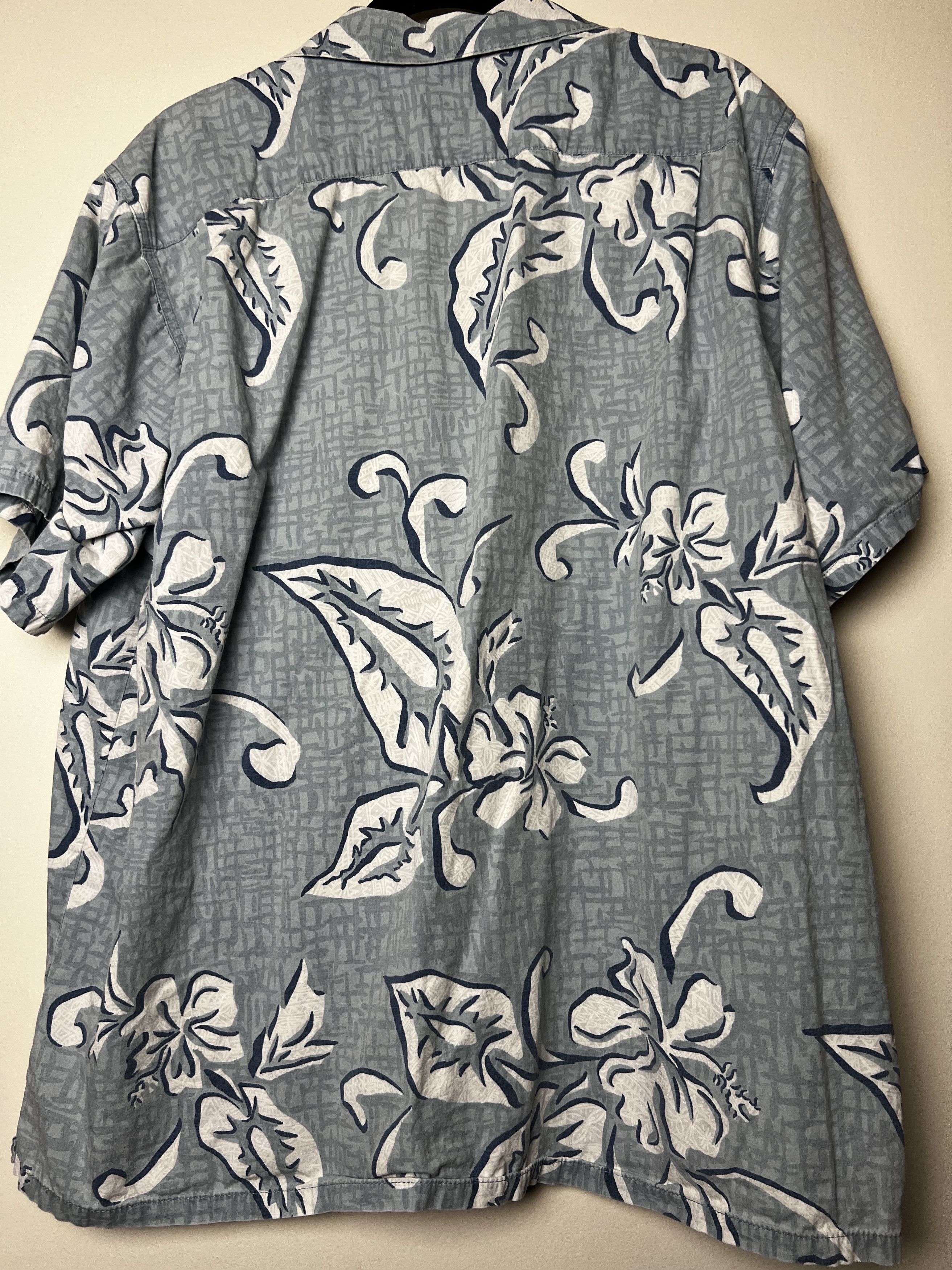 Vintage Vntg 80s Hawaiian Aloha Shirt: Barefoot in Paradise Hibiscus Size US L / EU 52-54 / 3 - 11 Thumbnail