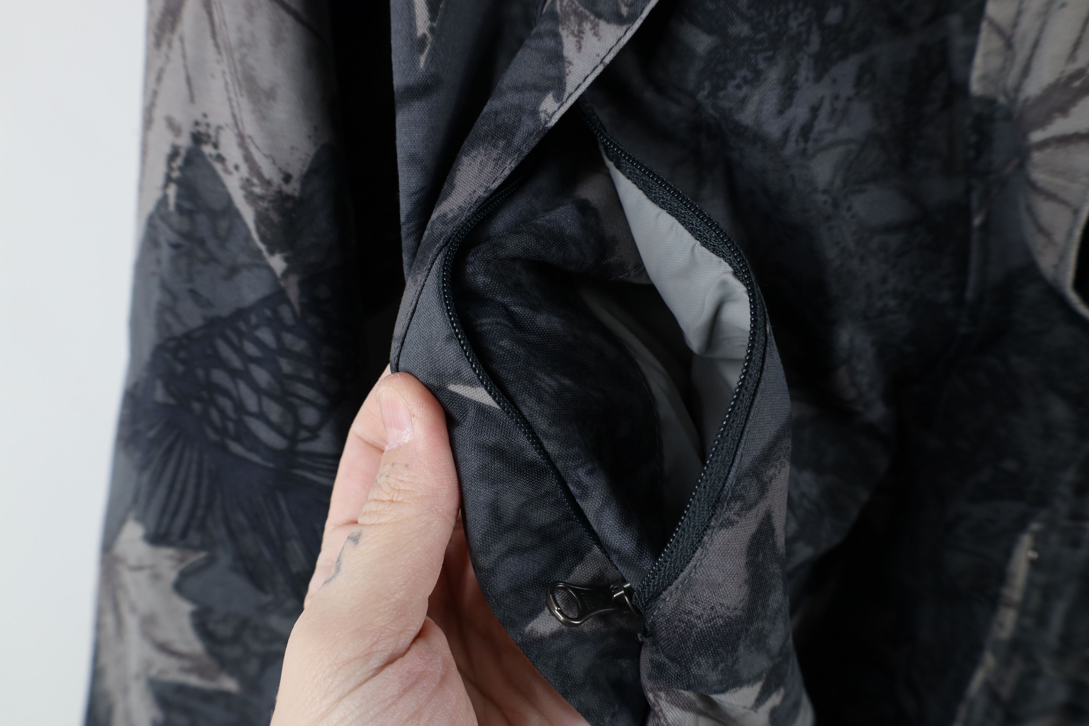Carhartt × Vintage Vintage Carhartt Camouflage Storm Defender Full Zip Jacket Size S / US 4 / IT 40 - 5 Thumbnail