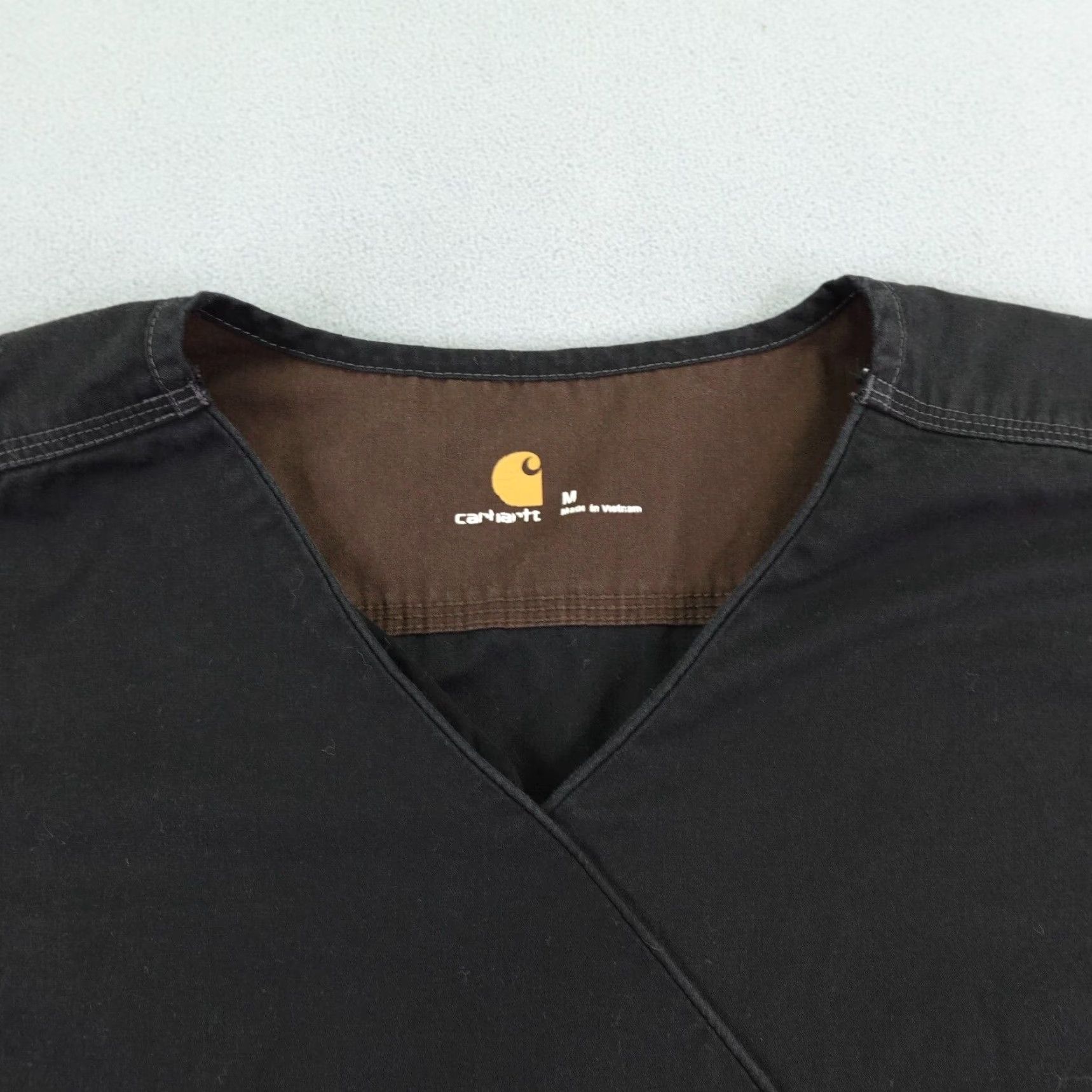Carhartt VINTAGE Carhartt Scrub Top Womens Small Black Mock Wrap Nurse Medical Shirt Size S / US 4 / IT 40 - 2 Thumbnail