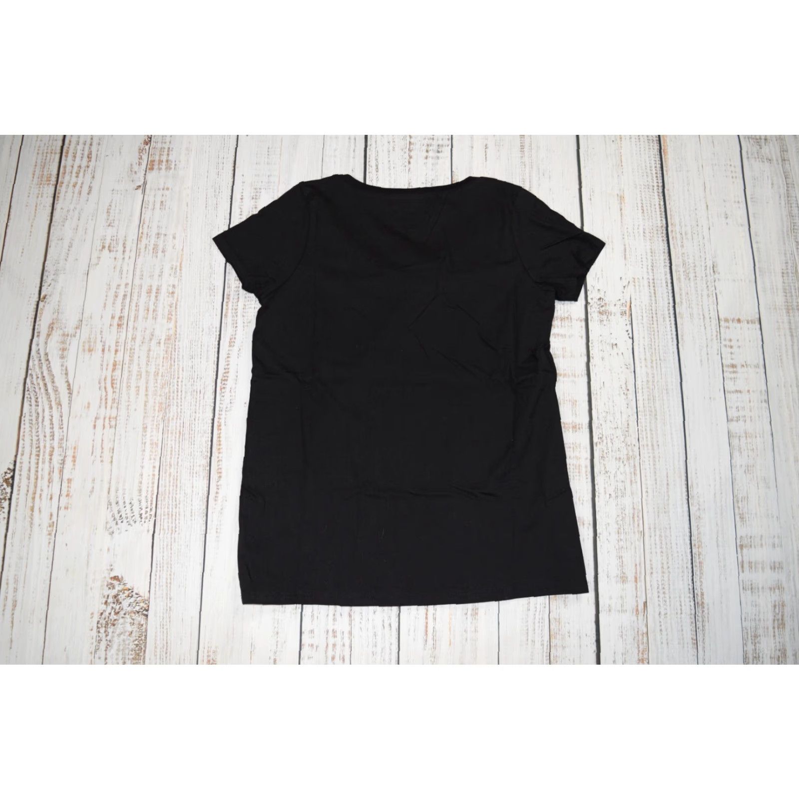 Torrid TORRID Womens Plus Size 00 Black Short Sleeve T-Shirt with Metallic Skull Print Casual V-Neck Size XXS / US 00 / IT 34 - 4 Thumbnail