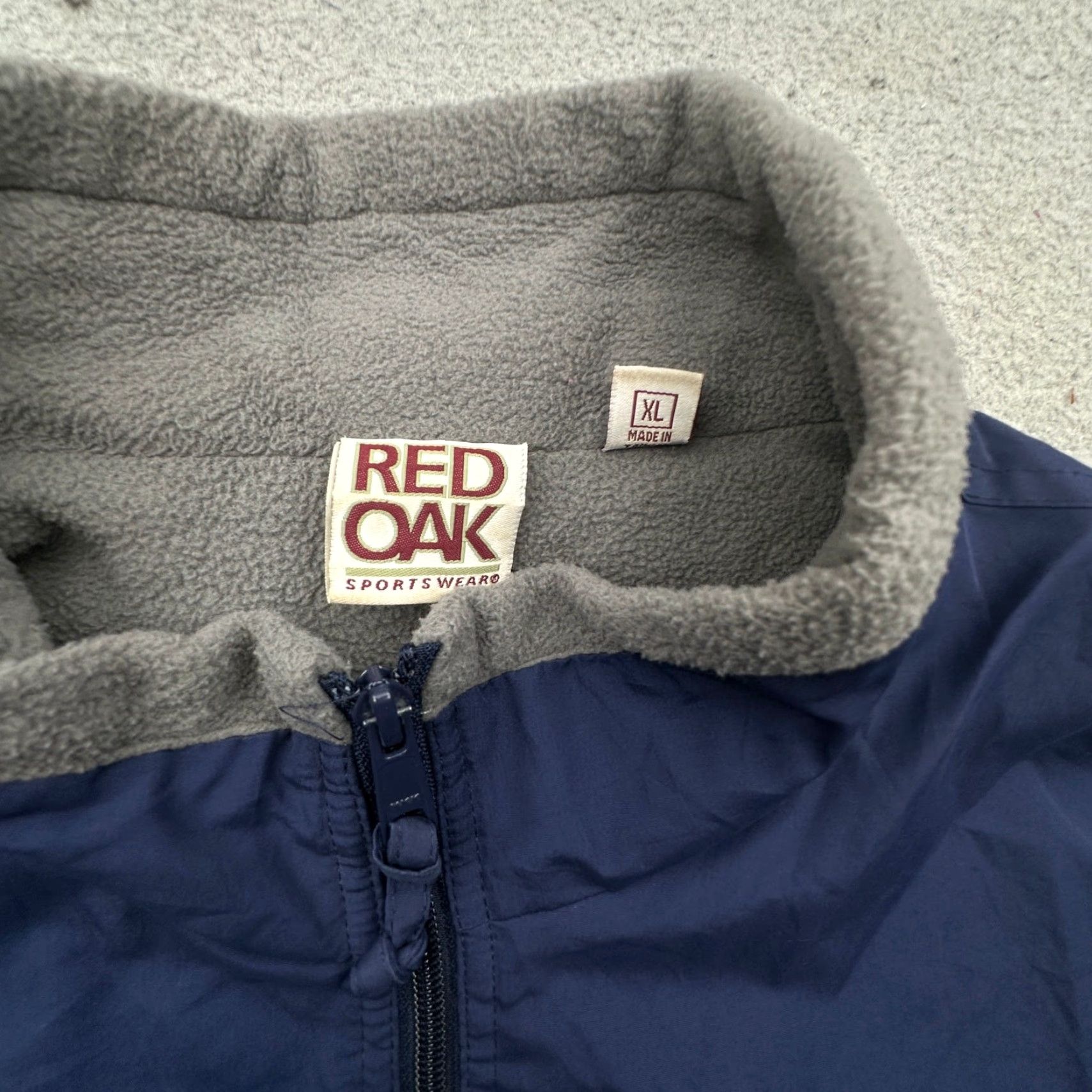 Vintage VINTAGE Red Oak North Carolina Tar Heels Micro Polar Fleece Jacket Mens XL Navy Bomber Jacket Zip Lined Solid 90s Mens Size US XL / EU 56 / 4 - 2 Thumbnail