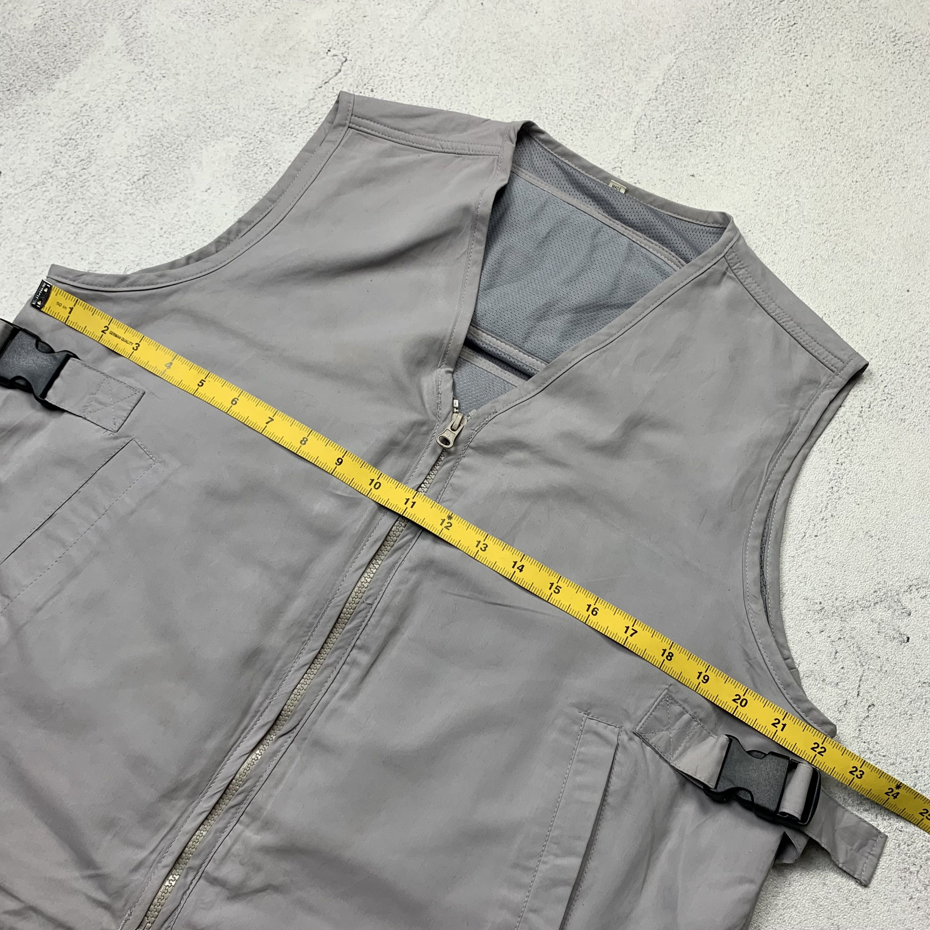 Japanese Brand Multi Pocket Tactical Utility Vest Size US XL / EU 56 / 4 - 6 Thumbnail