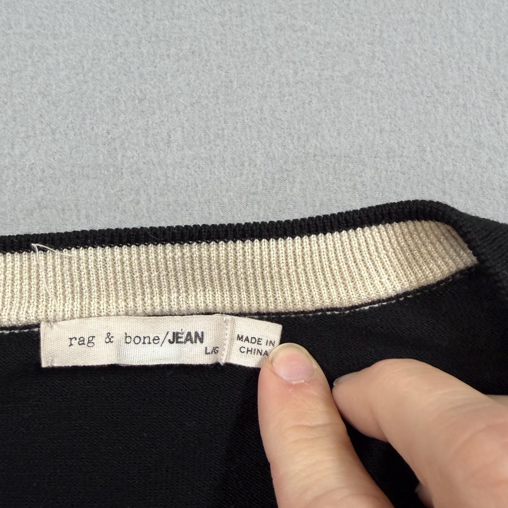 Vintage rag & bone/jean Sweater Womens Large Black V-Neck Long Sleeve Pullover Knit Size L / US 10 / IT 46 - 3 Thumbnail