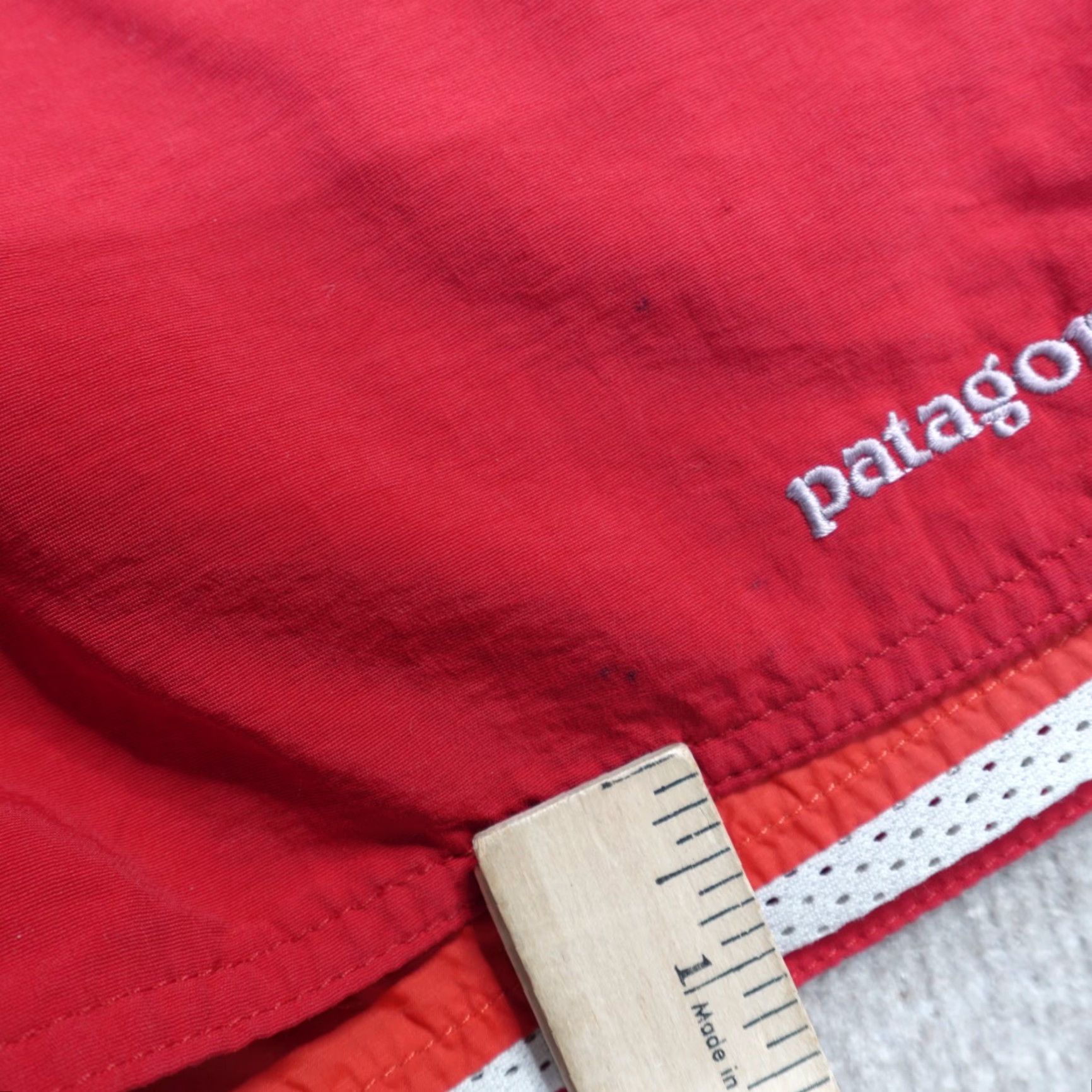 Patagonia Patagonia Board Shorts 33 Red Nylon Pocket Hybrid Mens Size US 33 - 4 Thumbnail
