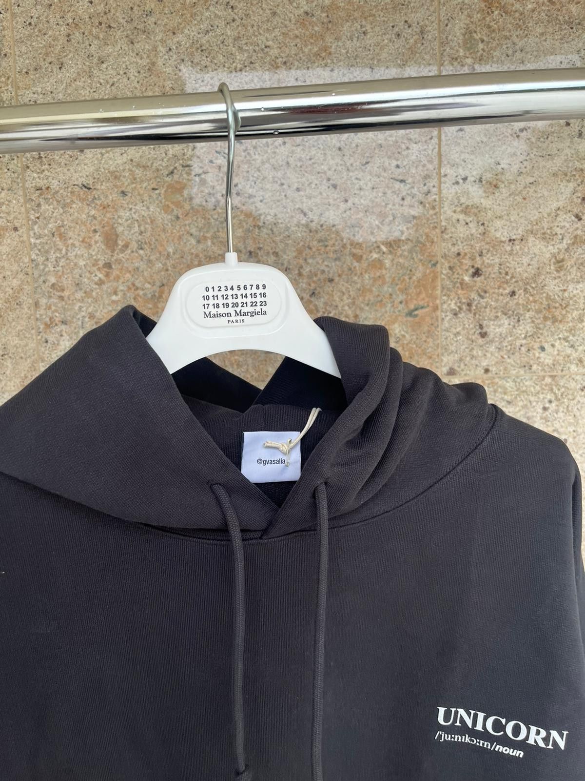 Vetements Unicorn Logo Hoodie in Black Size US M / EU 48-50 / 2 - 4 Thumbnail