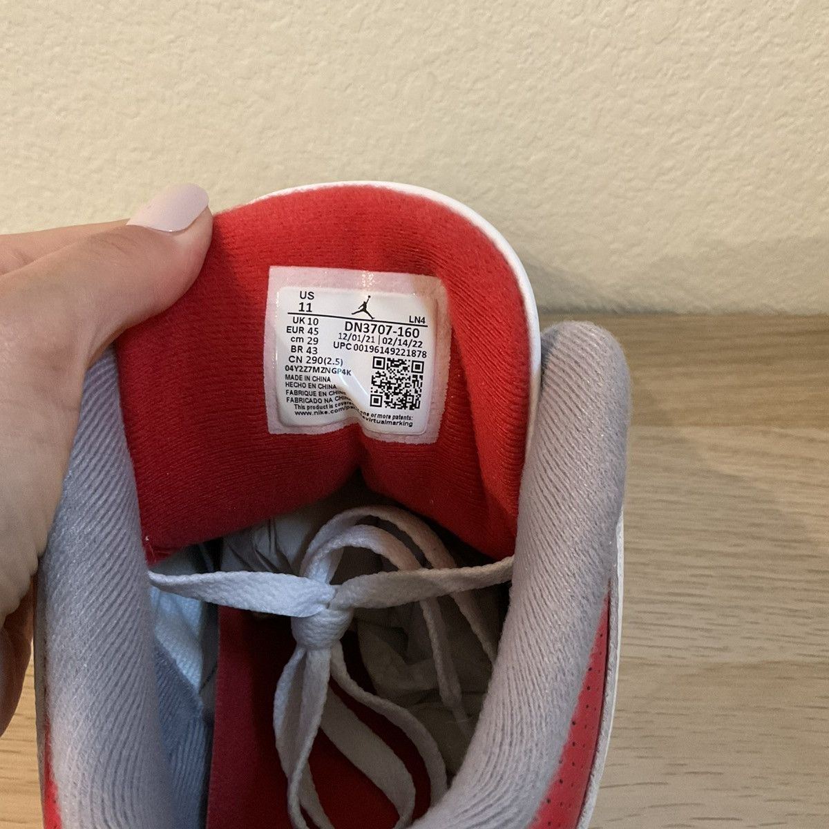 Nike Jordan 3 Retro Size US 11 / EU 44 - 7 Thumbnail